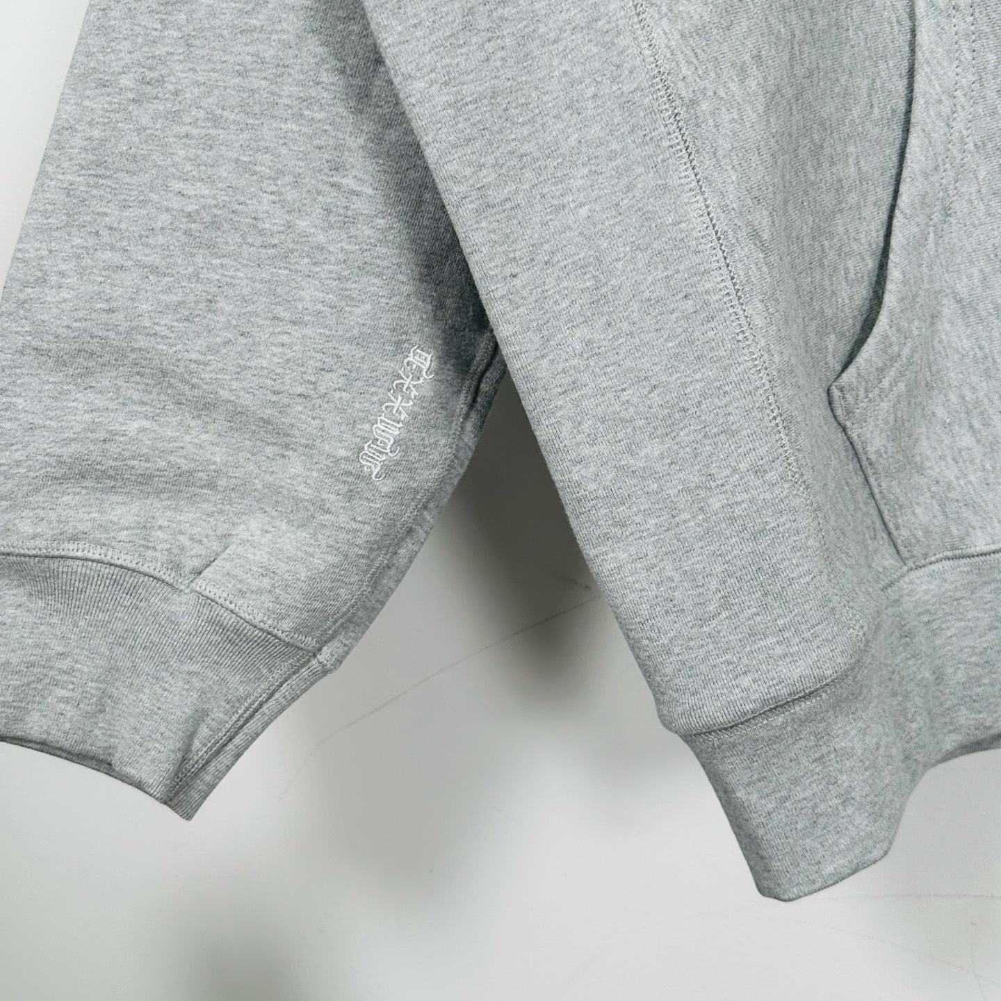 Supreme FW25 WEEK15 Box Logo Hooded Sweatshirt 刺绣标志 logo 袋鼠口 连帽 加绒 卫衣 男女同款 灰色 SUP-FW25-094