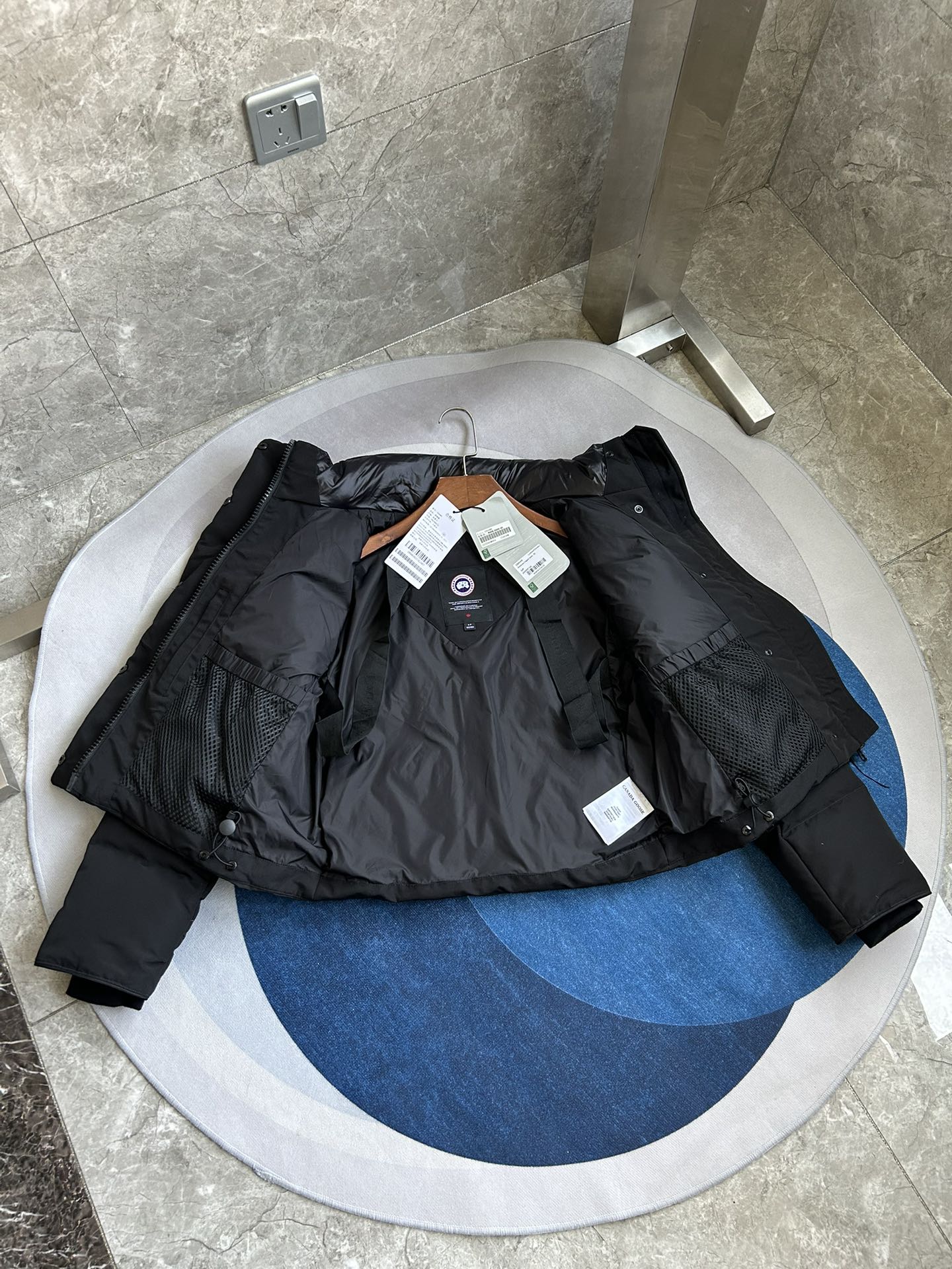 Canada Goose加拿大鹅  Grandview  短款 长袖 羽绒 女款 