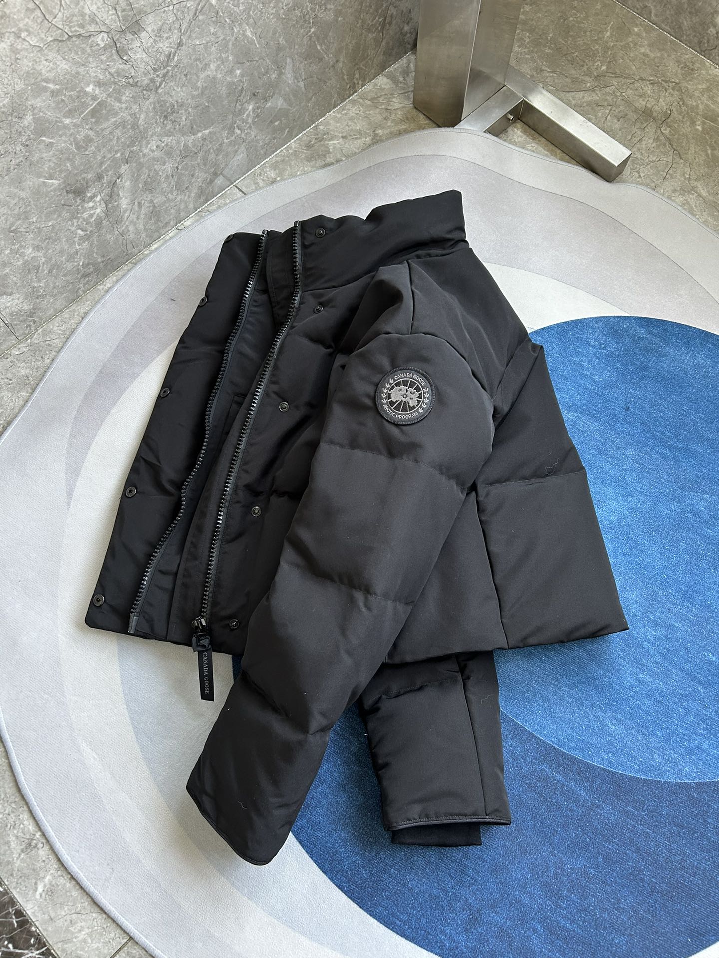 Canada Goose加拿大鹅  Grandview  短款 长袖 羽绒 女款 