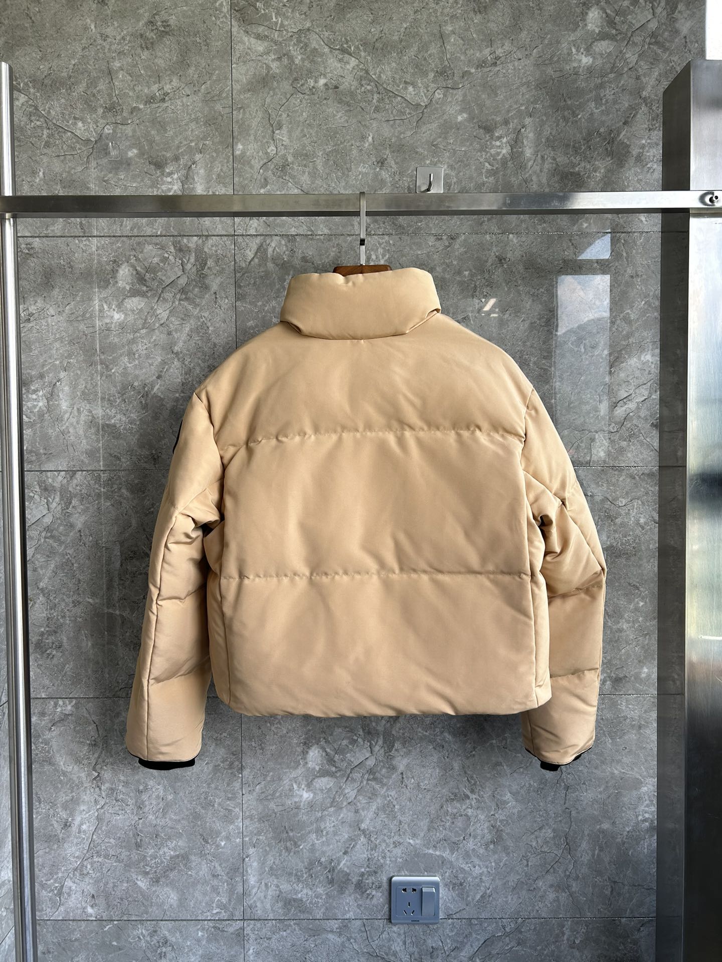 Canada Goose加拿大鹅  Grandview  短款 长袖 羽绒 女款 