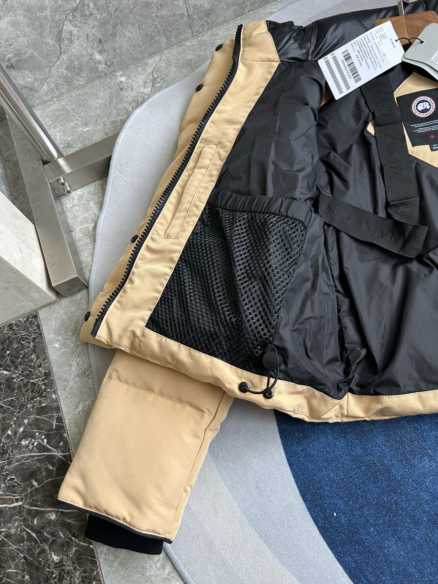 Canada Goose加拿大鹅  Grandview  短款 长袖 羽绒 女款 