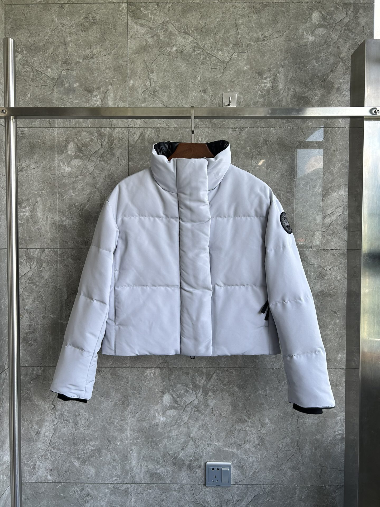 Canada Goose加拿大鹅  Grandview  短款 长袖 羽绒 女款 