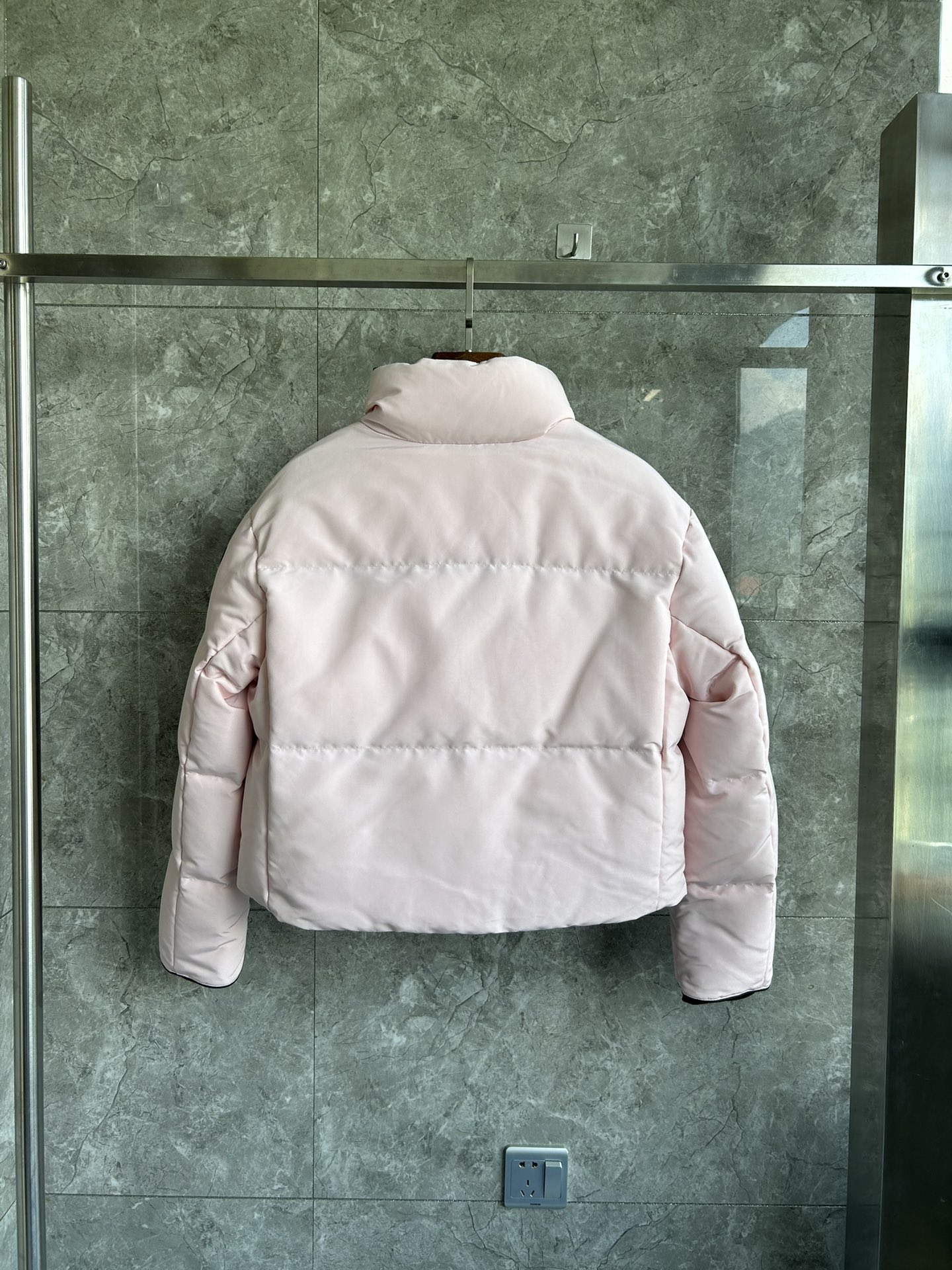 Canada Goose加拿大鹅  Grandview  短款 长袖 羽绒 女款 