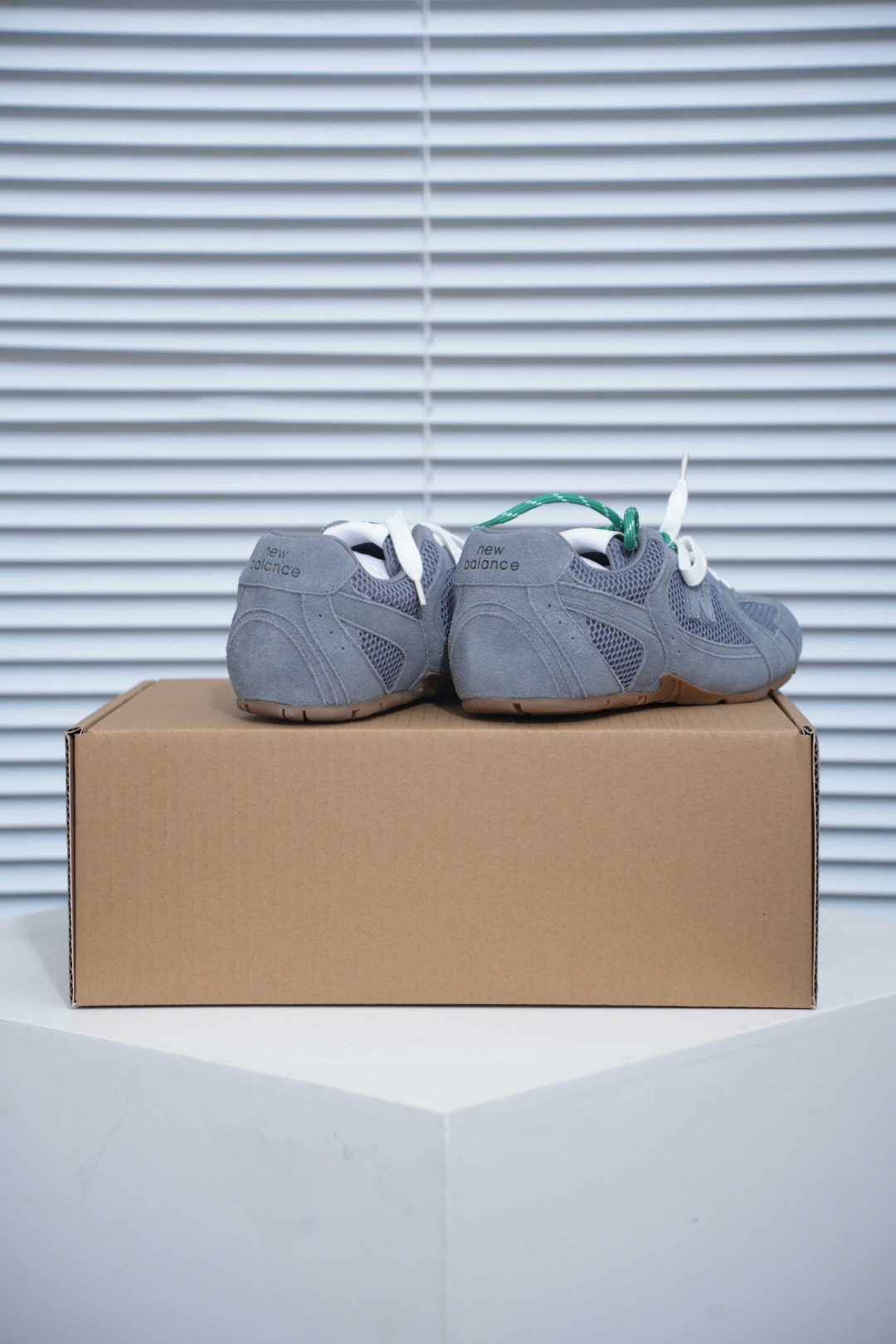 Miumiu x New Balance NB530 低筒 平底 复古跑鞋 休闲鞋 板鞋 运动鞋  女鞋 波鞋 白色 5E165E_3D8C_F0009_F_BD05