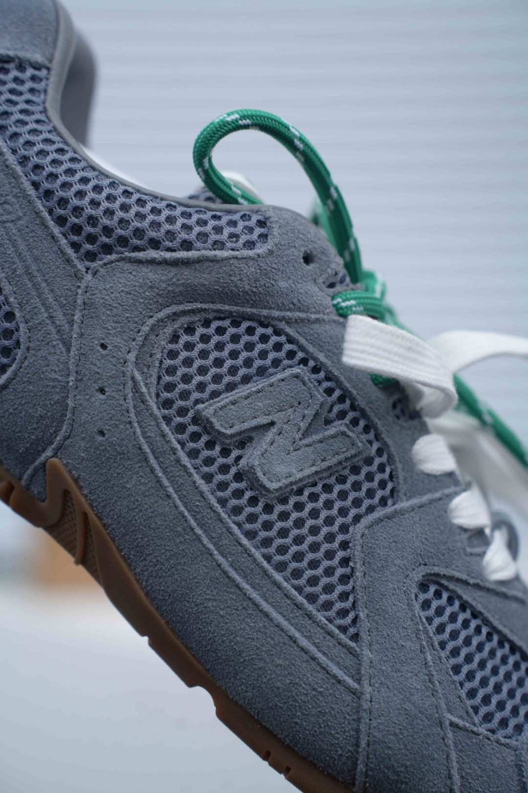 Miumiu x New Balance NB530 低筒 平底 复古跑鞋 休闲鞋 板鞋 运动鞋  女鞋 波鞋 白色 5E165E_3D8C_F0009_F_BD05