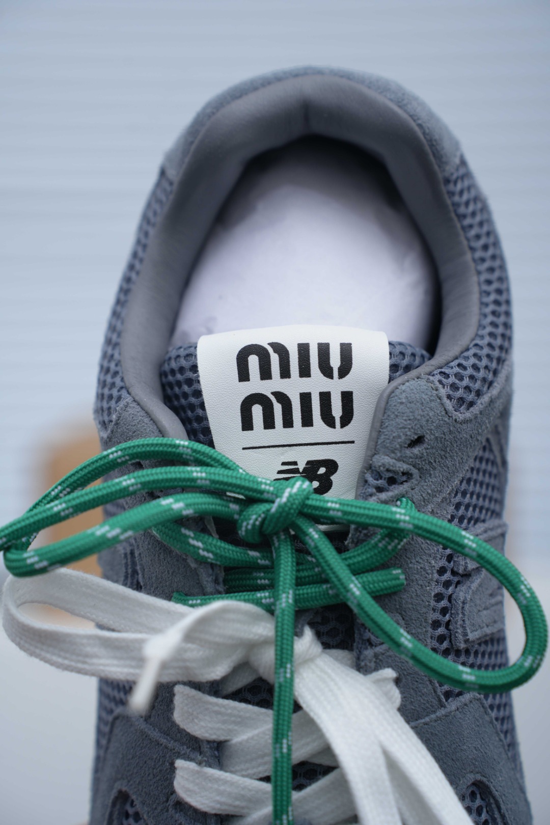 Miumiu x New Balance NB530 低筒 平底 复古跑鞋 休闲鞋 板鞋 运动鞋  女鞋 波鞋 白色 5E165E_3D8C_F0009_F_BD05