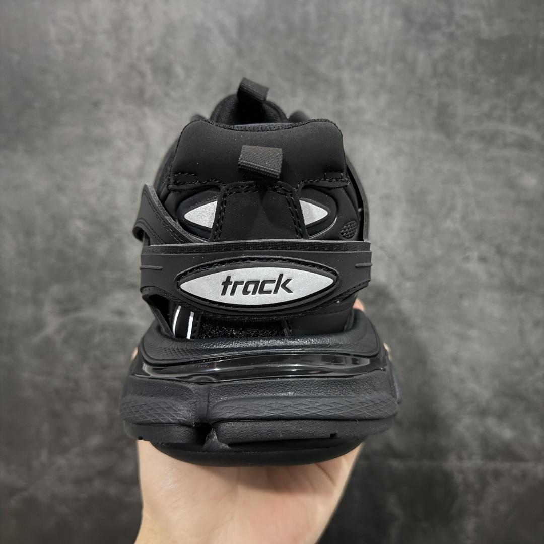 Balenciaga 巴黎世家 Track 3.0 舒适百搭 老爹鞋 运动 复古板鞋 休闲鞋 男鞋 女鞋 挂饰款 黑色 542023WTRHM1000