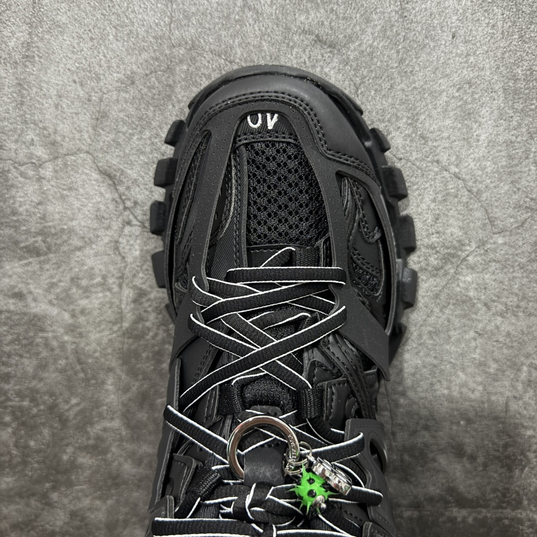 Balenciaga 巴黎世家 Track 3.0 舒适百搭 老爹鞋 运动 复古板鞋 休闲鞋 男鞋 女鞋 挂饰款 黑色 542023WTRHM1000