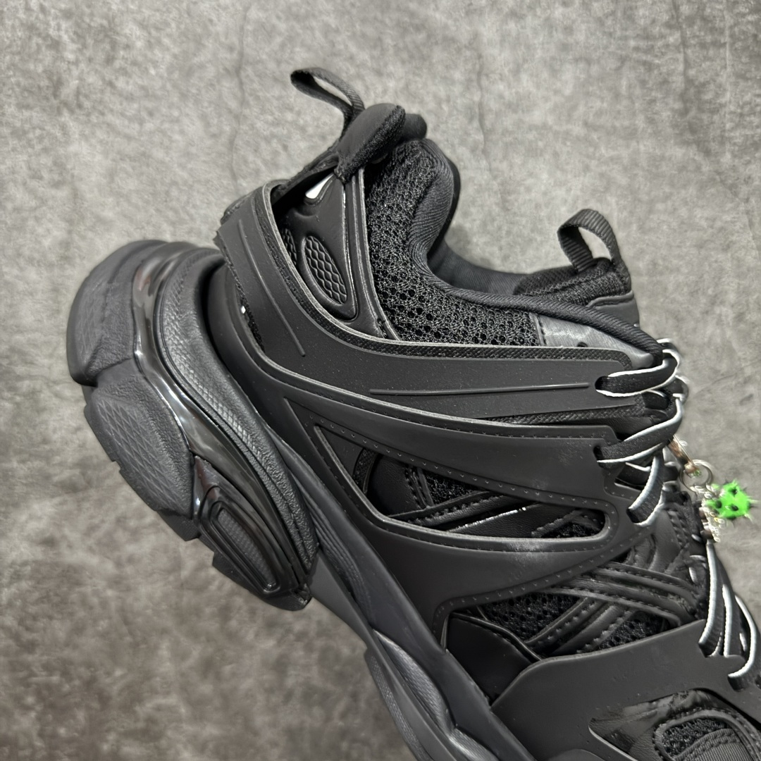 Balenciaga 巴黎世家 Track 3.0 舒适百搭 老爹鞋 运动 复古板鞋 休闲鞋 男鞋 女鞋 挂饰款 黑色 542023WTRHM1000