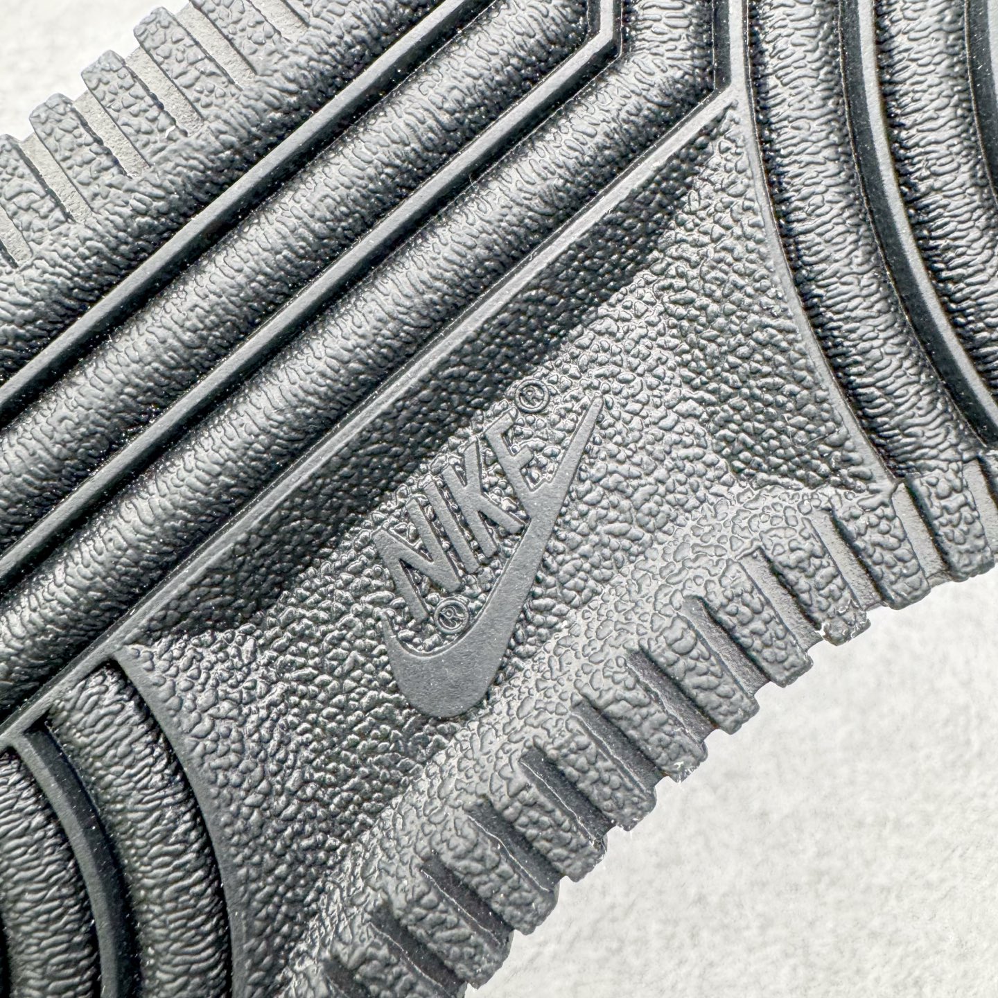 Supreme Air Force 1 Low  空军一号 低筒 休闲鞋 板鞋 男鞋 女鞋 波鞋  黑白 CU9225-002 