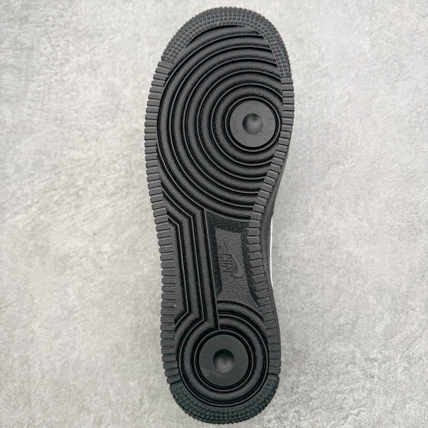 Supreme Air Force 1 Low  空军一号 低筒 休闲鞋 板鞋 男鞋 女鞋 波鞋  黑白 CU9225-002 