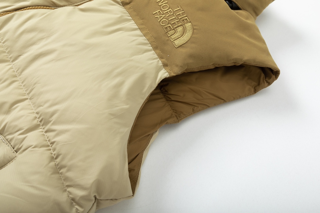 The North Face 1996  防水 防風 保暖長袖 外套 風摟 男款 女款 700羽绒  马甲 