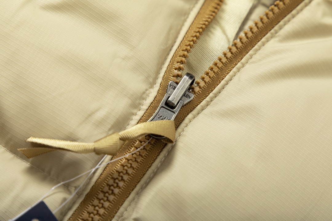 The North Face 1996  防水 防風 保暖長袖 外套 風摟 男款 女款 700羽绒  马甲 