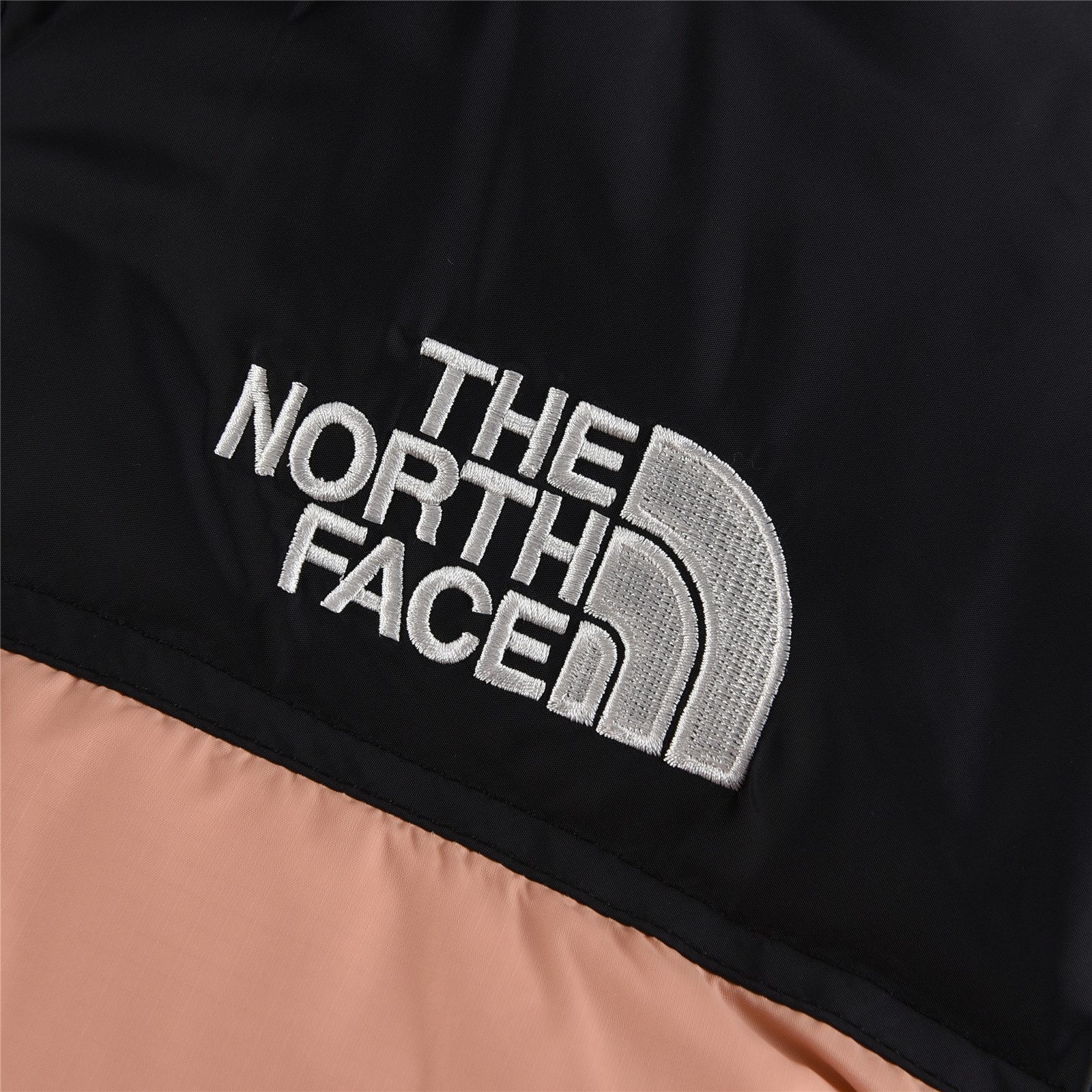 The North Face 1996  防水 防風 保暖長袖 外套 風摟 男款 女款 700羽绒  马甲 