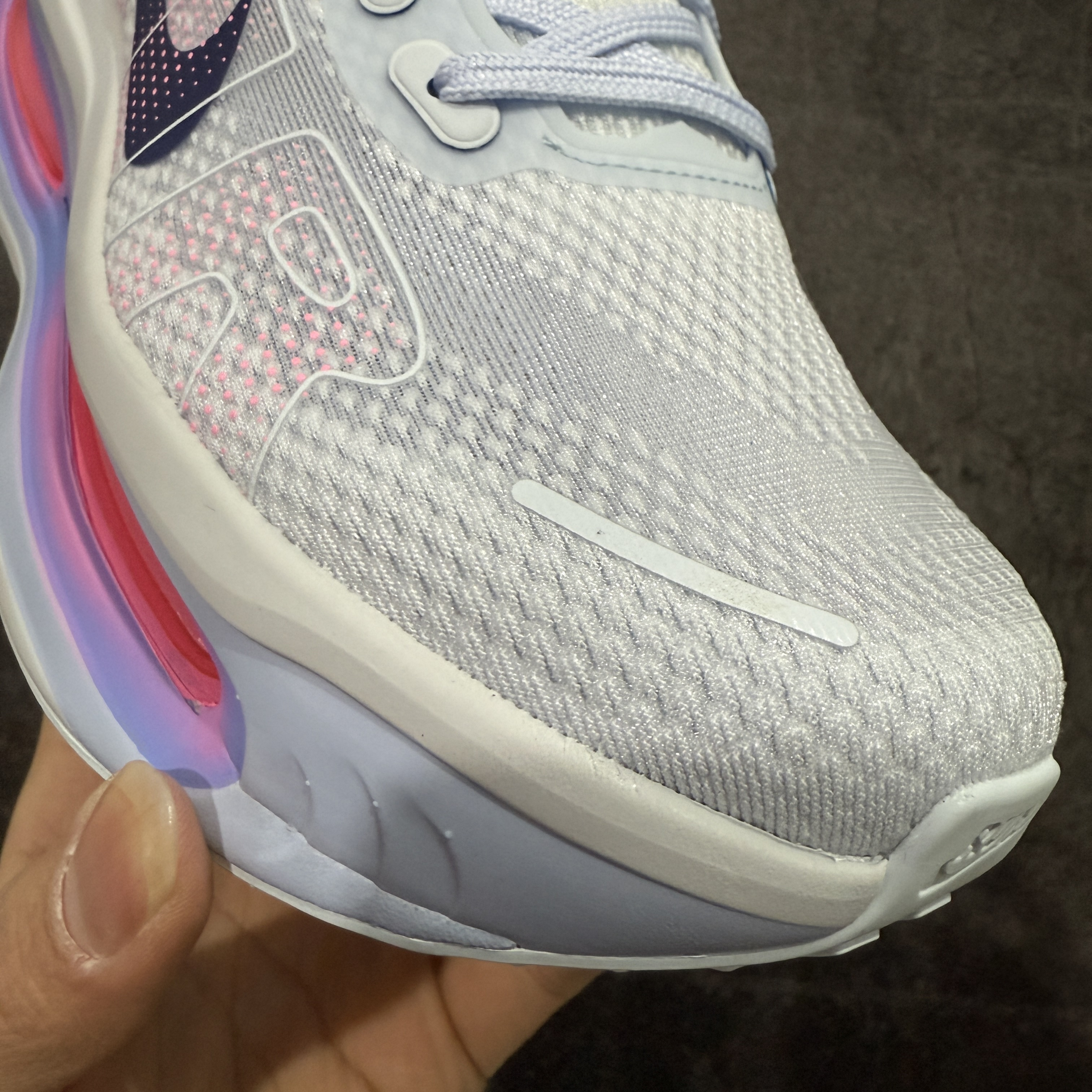 Nike Vomero Premium 低筒 超临界发泡 气垫 百搭舒适耐磨  休闲跑步鞋 男款 紫粉 HM5973-400