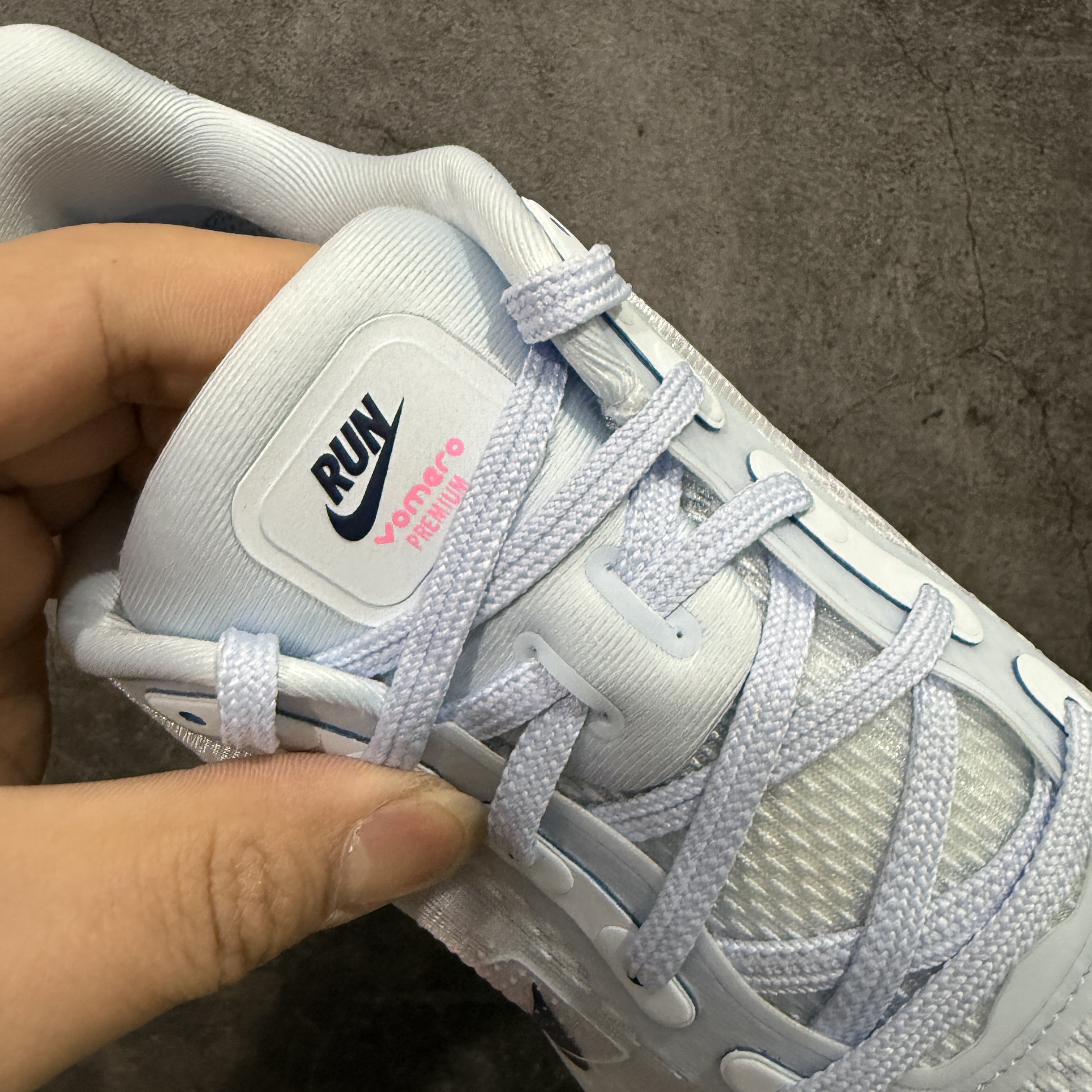 Nike Vomero Premium 低筒 超临界发泡 气垫 百搭舒适耐磨  休闲跑步鞋 男款 紫粉 HM5973-400