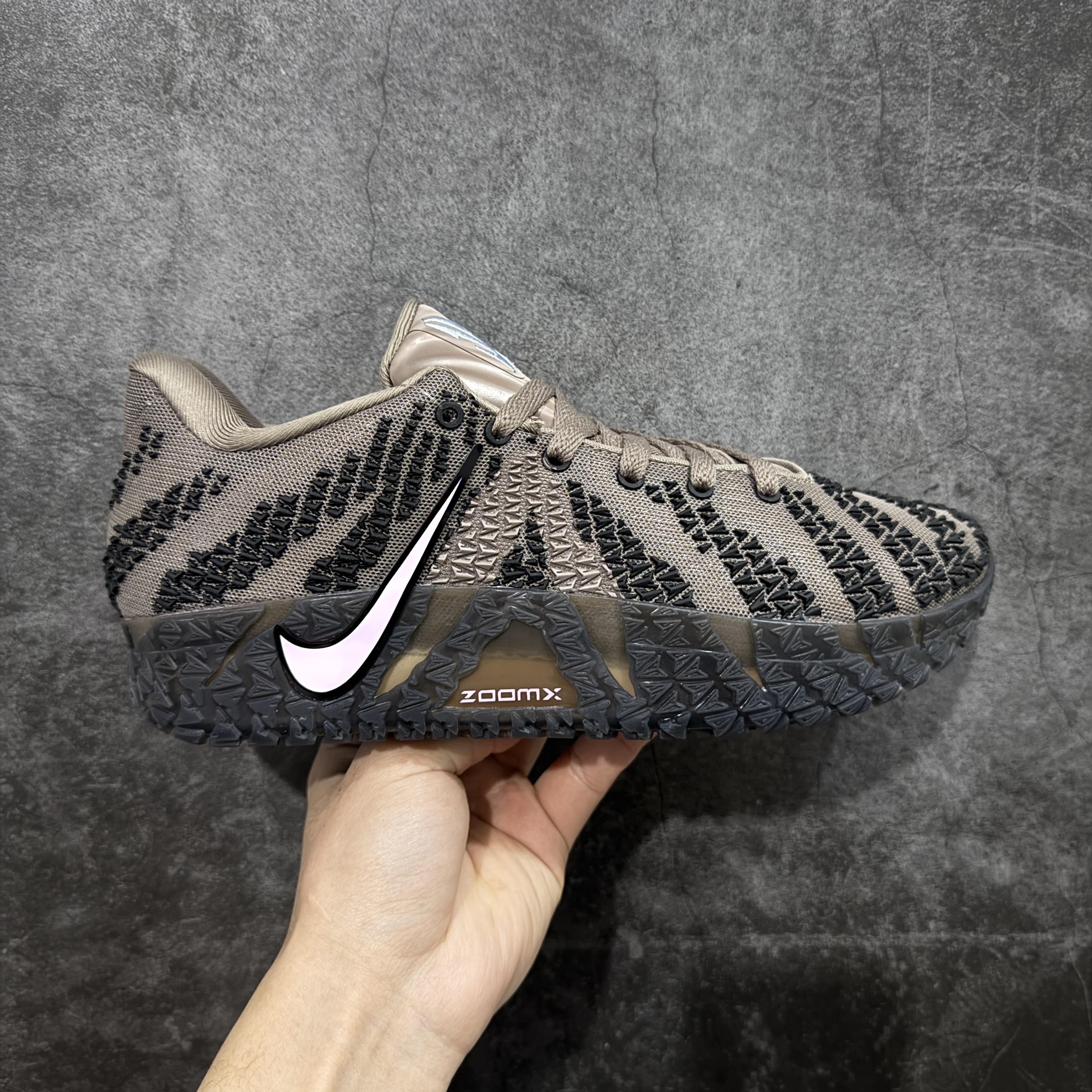 XO Nike Zoom JA3 三代 低筒 前後氣墊 耐磨透氣 實戰籃球鞋 波鞋 球鞋 男鞋 波鞋  摩卡 HF2794-200