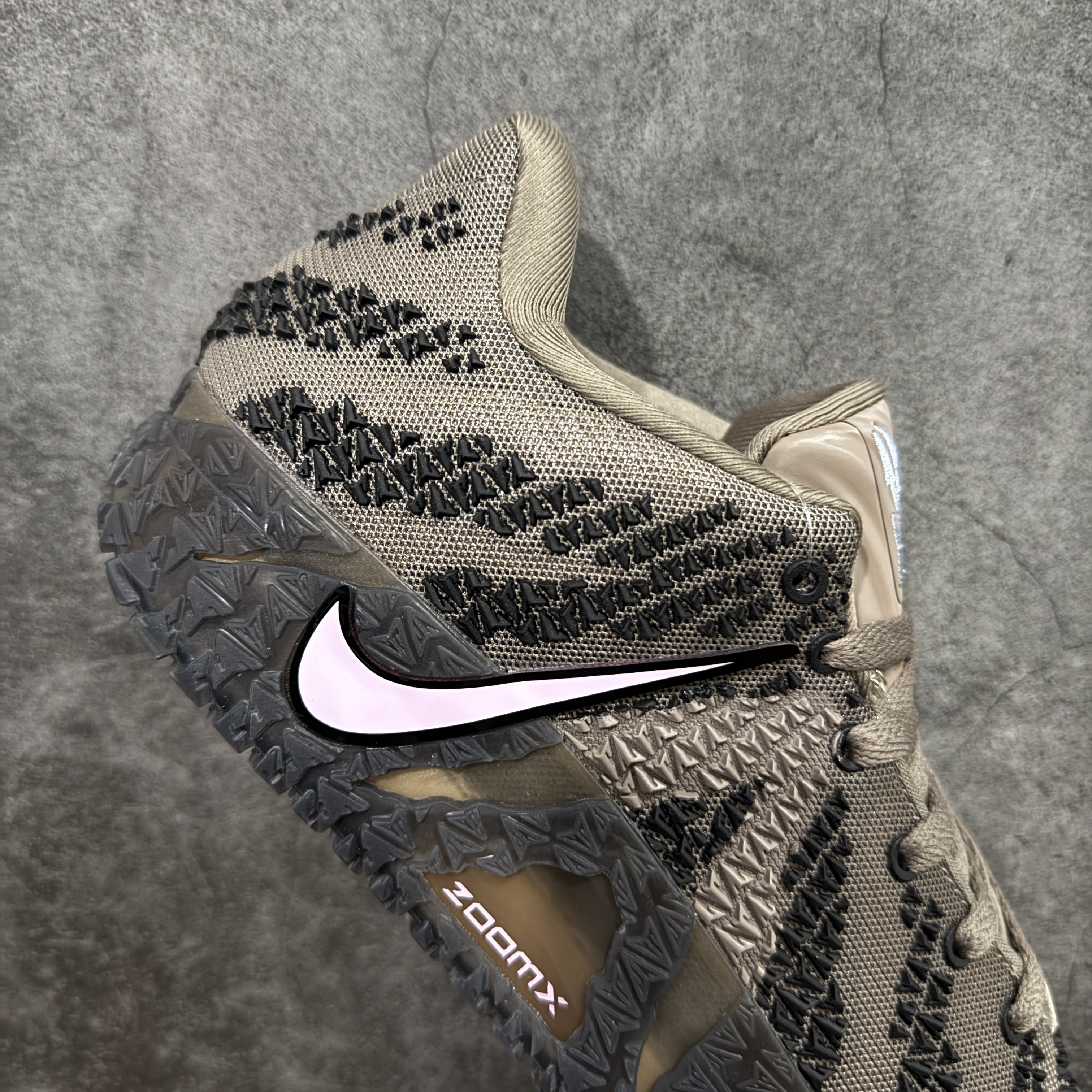 XO Nike Zoom JA3 三代 低筒 前後氣墊 耐磨透氣 實戰籃球鞋 波鞋 球鞋 男鞋 波鞋  摩卡 HF2794-200