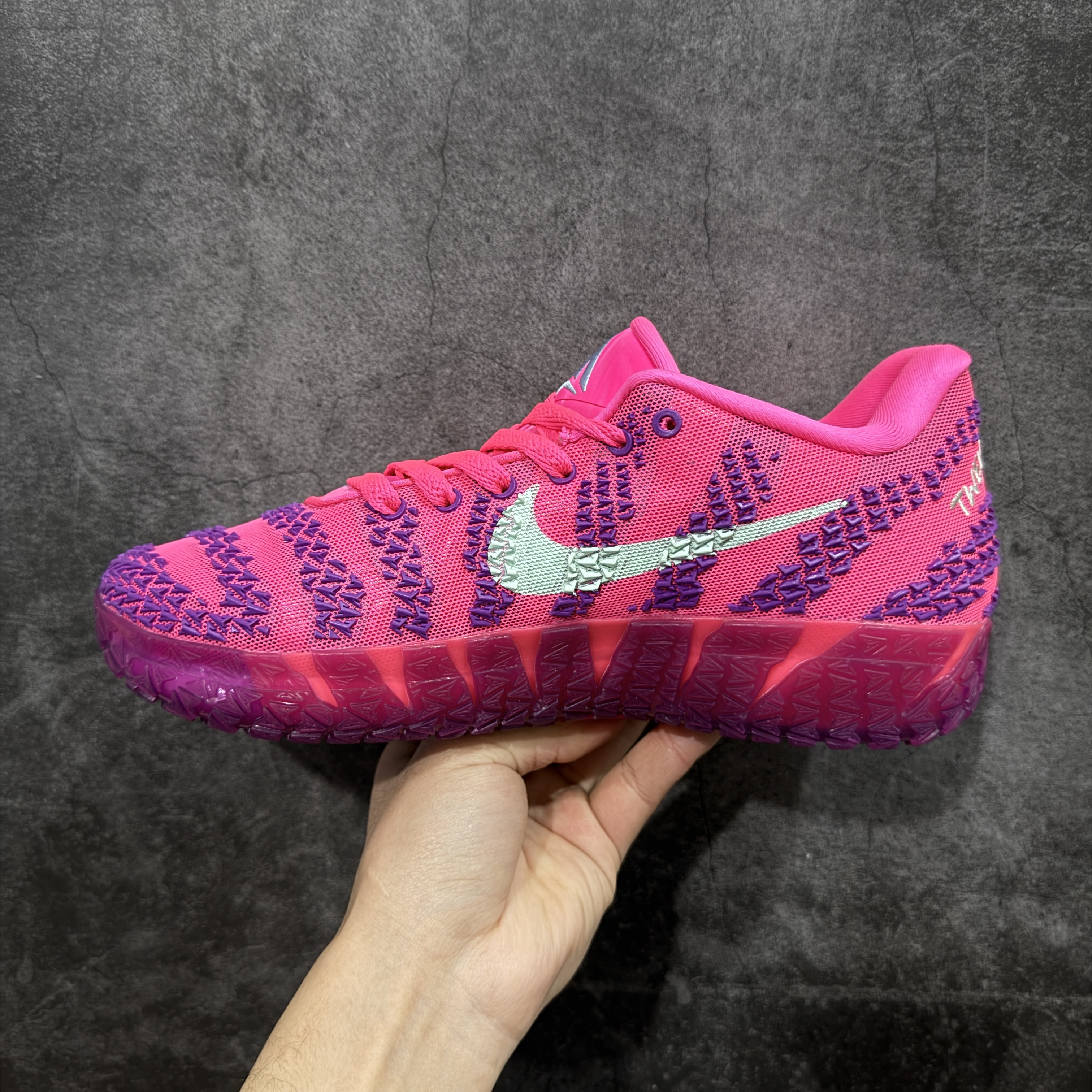 XO Nike Zoom JA3 三代 低筒 前後氣墊 耐磨透氣 實戰籃球鞋 波鞋 球鞋 男鞋 波鞋  紫粉 HF2794-600