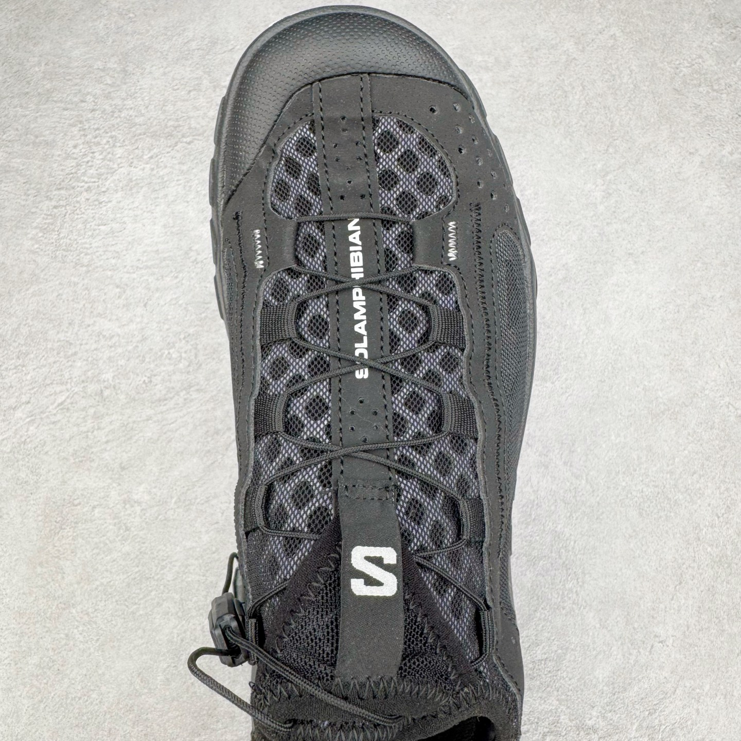 SALOMON SOLAMPHIBIAN 织物 萨洛蒙  低筒 水陆两栖 减震防滑 户外 跑步鞋 运动鞋 登山 男鞋 女鞋  波鞋（版型偏小一码）黑色 478148