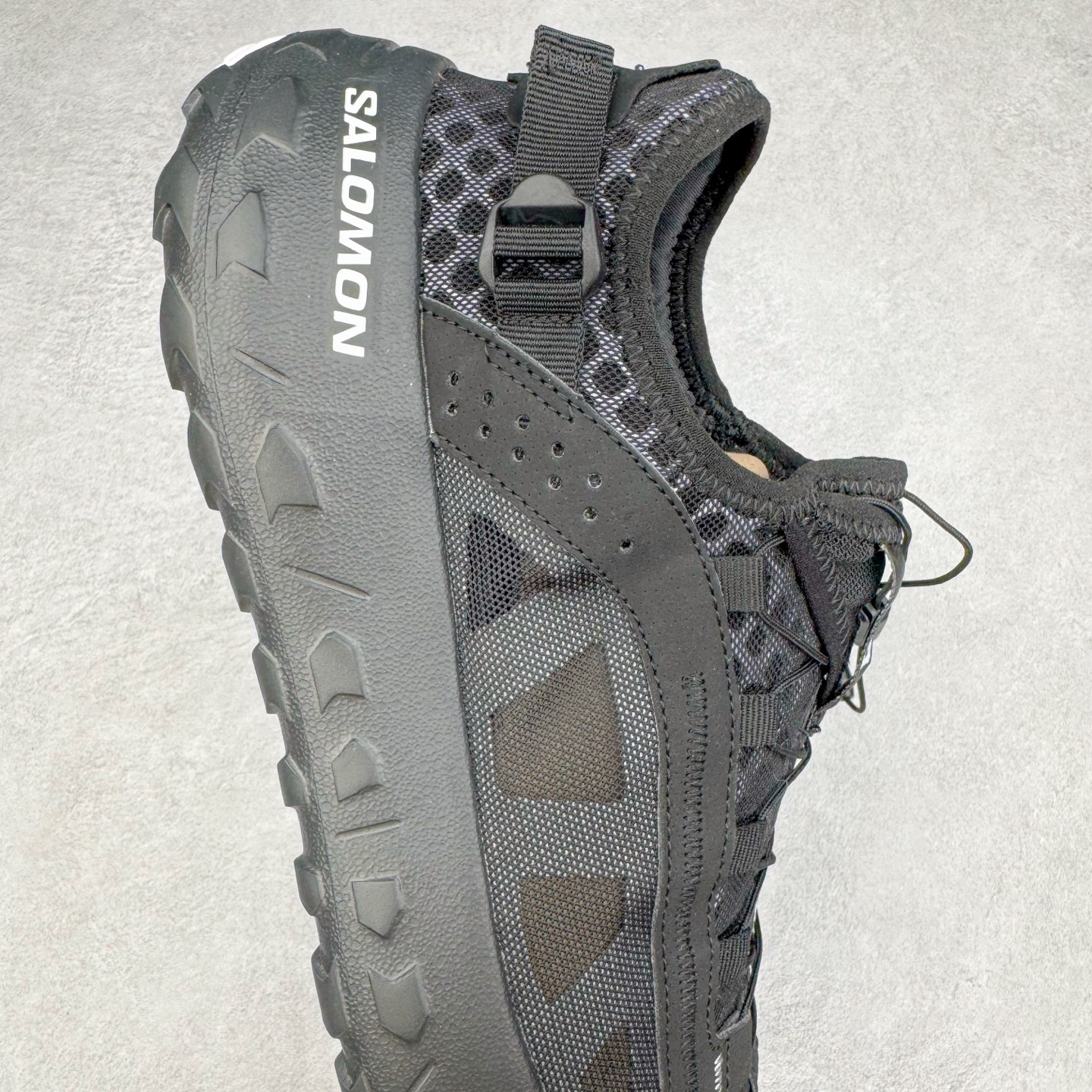 SALOMON SOLAMPHIBIAN 织物 萨洛蒙  低筒 水陆两栖 减震防滑 户外 跑步鞋 运动鞋 登山 男鞋 女鞋  波鞋（版型偏小一码）黑色 478148