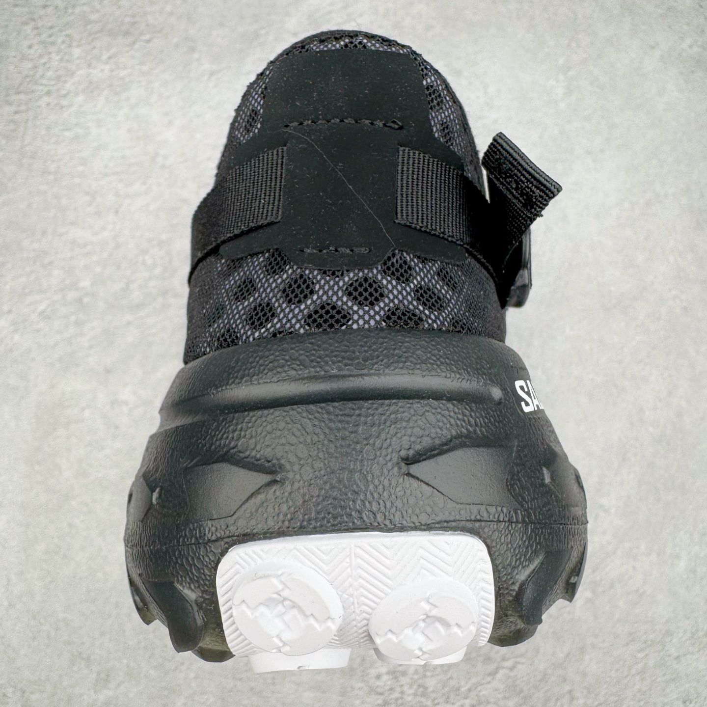 SALOMON SOLAMPHIBIAN 织物 萨洛蒙  低筒 水陆两栖 减震防滑 户外 跑步鞋 运动鞋 登山 男鞋 女鞋  波鞋（版型偏小一码）黑色 478148