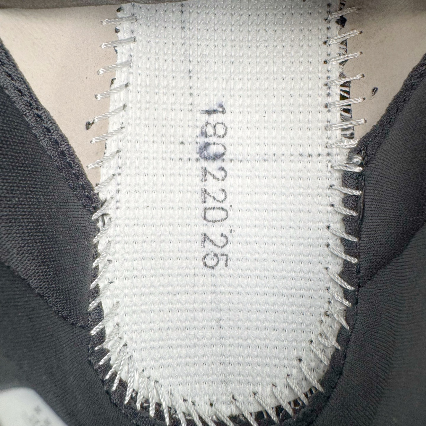 SALOMON SOLAMPHIBIAN 织物 萨洛蒙  低筒 水陆两栖 减震防滑 户外 跑步鞋 运动鞋 登山 男鞋 女鞋  波鞋（版型偏小一码）黑色 478148