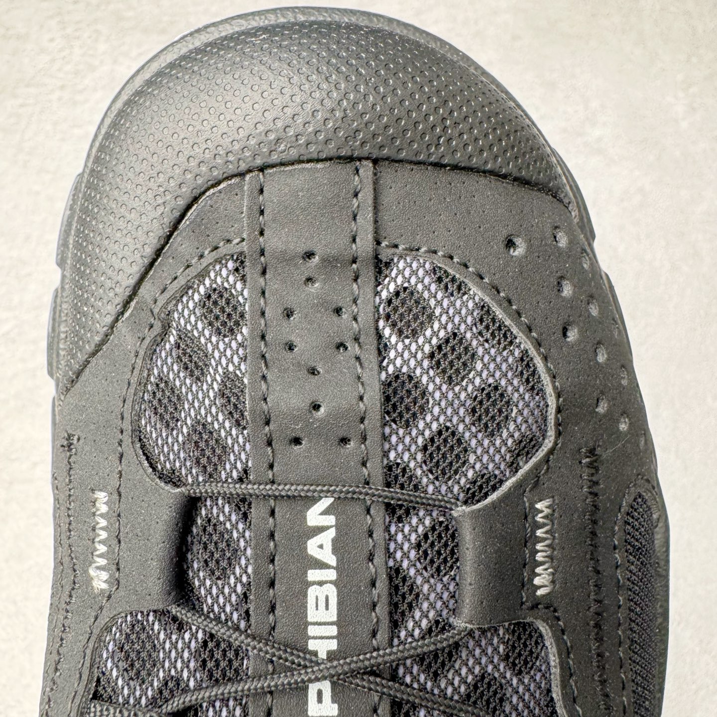 SALOMON SOLAMPHIBIAN 织物 萨洛蒙  低筒 水陆两栖 减震防滑 户外 跑步鞋 运动鞋 登山 男鞋 女鞋  波鞋（版型偏小一码）黑色 478148