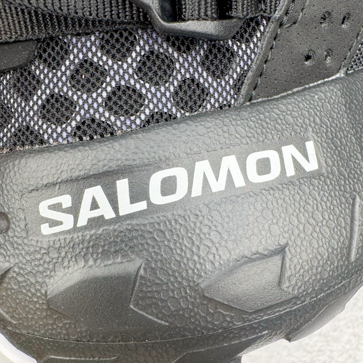 SALOMON SOLAMPHIBIAN 织物 萨洛蒙  低筒 水陆两栖 减震防滑 户外 跑步鞋 运动鞋 登山 男鞋 女鞋  波鞋（版型偏小一码）黑色 478148