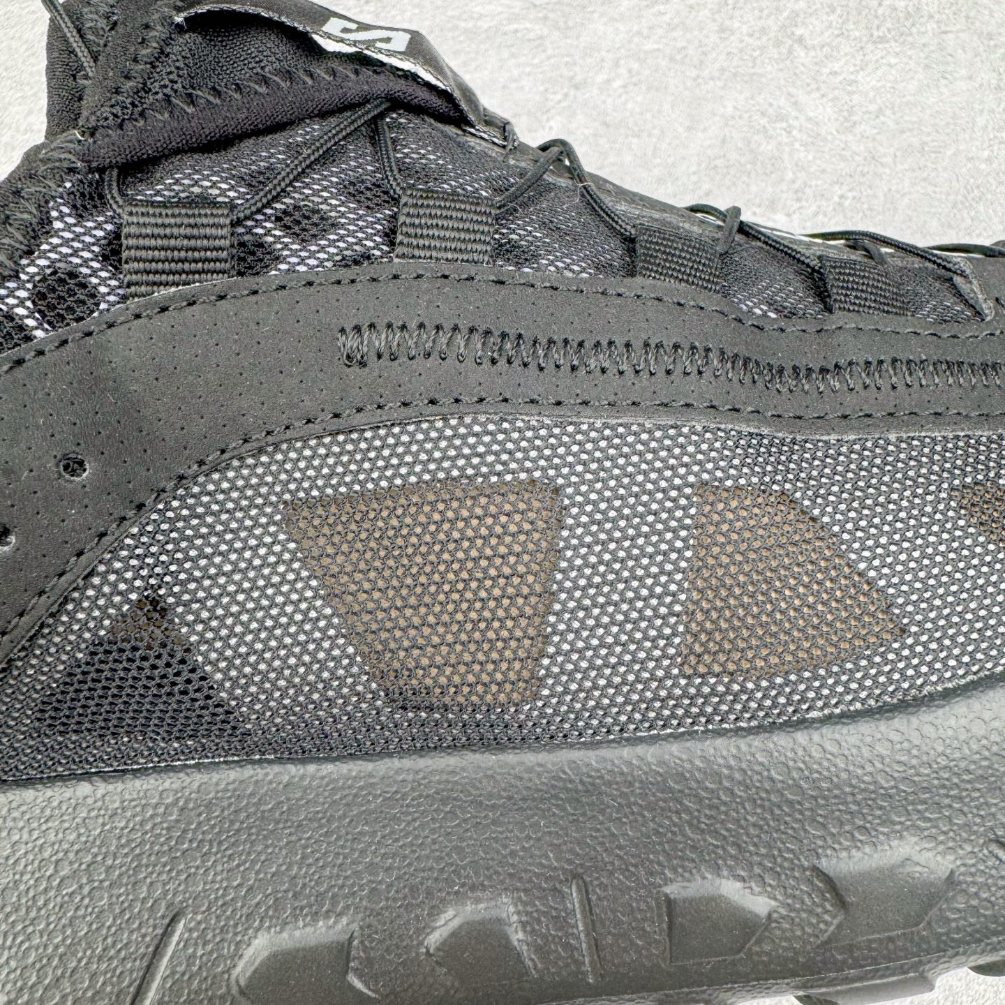 SALOMON SOLAMPHIBIAN 织物 萨洛蒙  低筒 水陆两栖 减震防滑 户外 跑步鞋 运动鞋 登山 男鞋 女鞋  波鞋（版型偏小一码）黑色 478148