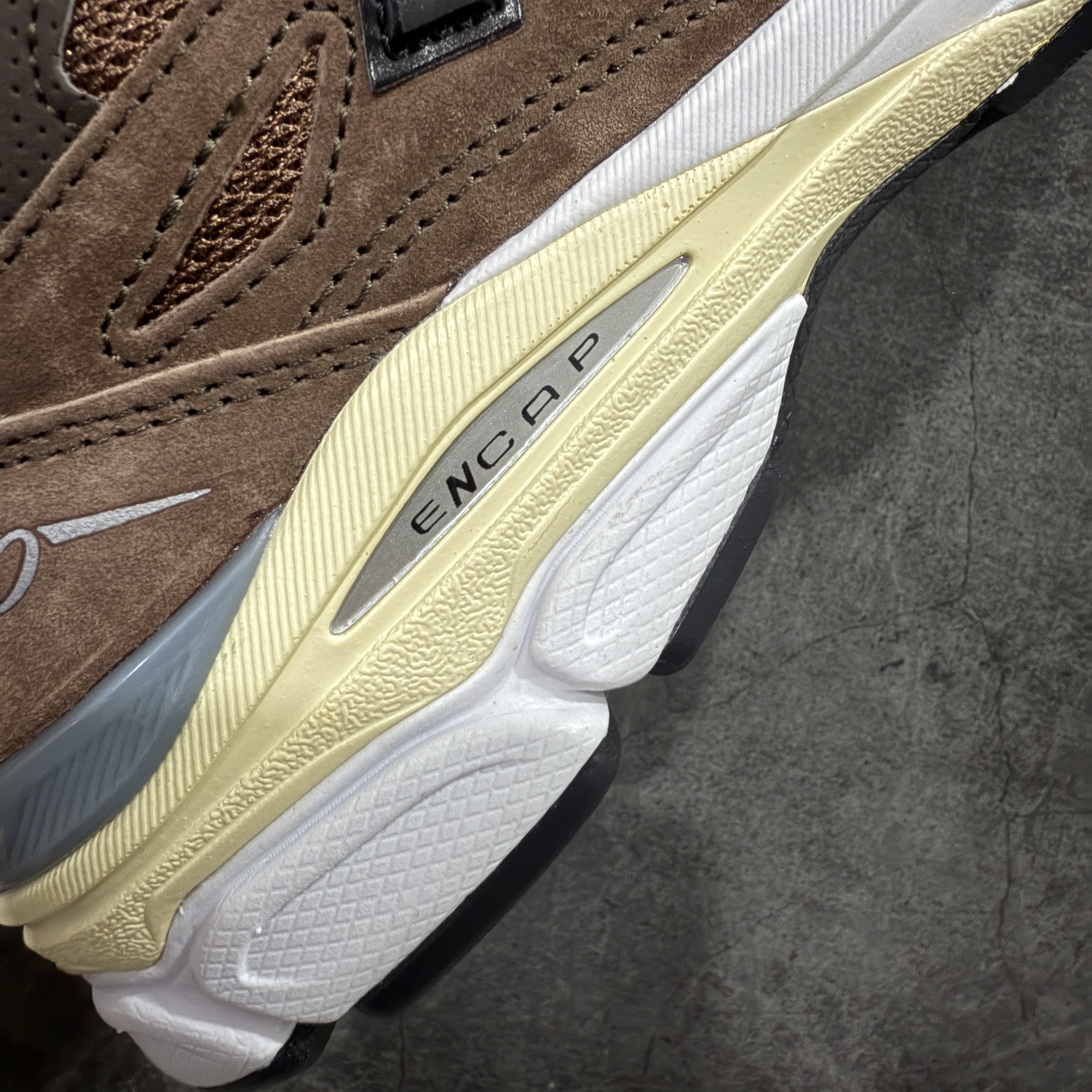 新版  JJJJound Balance 990 V3   低筒 复古跑鞋 休闲鞋 板鞋 运动鞋 男鞋 女鞋 蒙特利尔 深棕 M990JB3