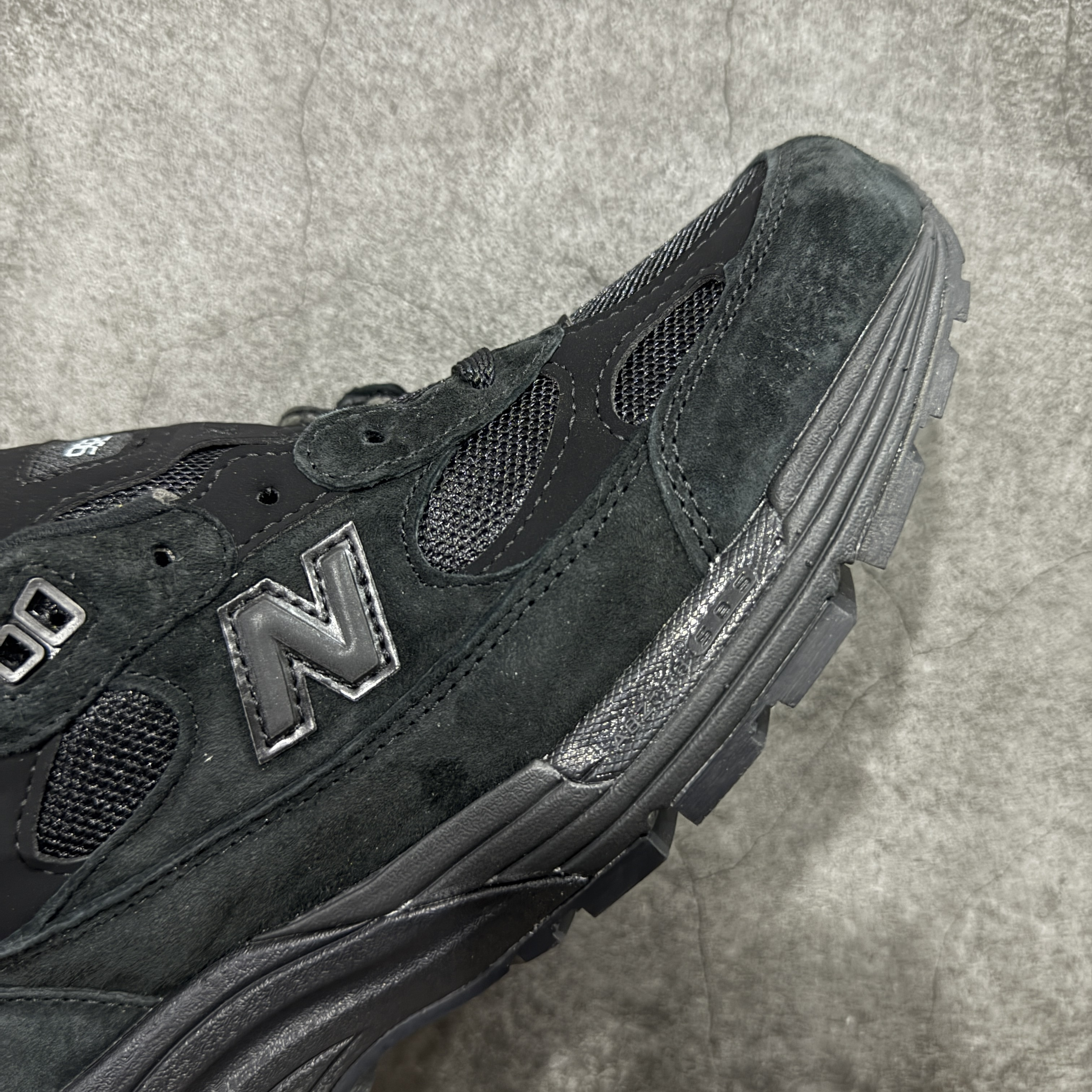 新版   New Balance 992 低筒 复古跑鞋 休闲鞋 运动鞋 男鞋 女鞋 纯黑 M992EA