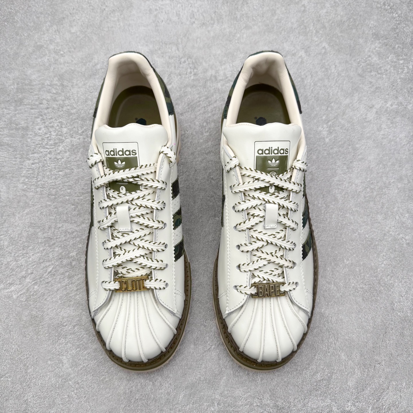 BAPE x CLOT x adidas 三方联名  陈冠希 低筒 复古板鞋 休闲鞋 男鞋 女鞋  白绿  KJ1473