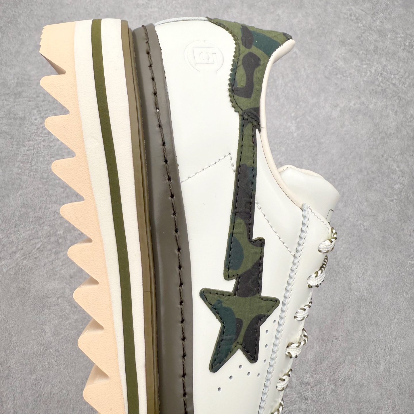 BAPE x CLOT x adidas 三方联名  陈冠希 低筒 复古板鞋 休闲鞋 男鞋 女鞋  白绿  KJ1473