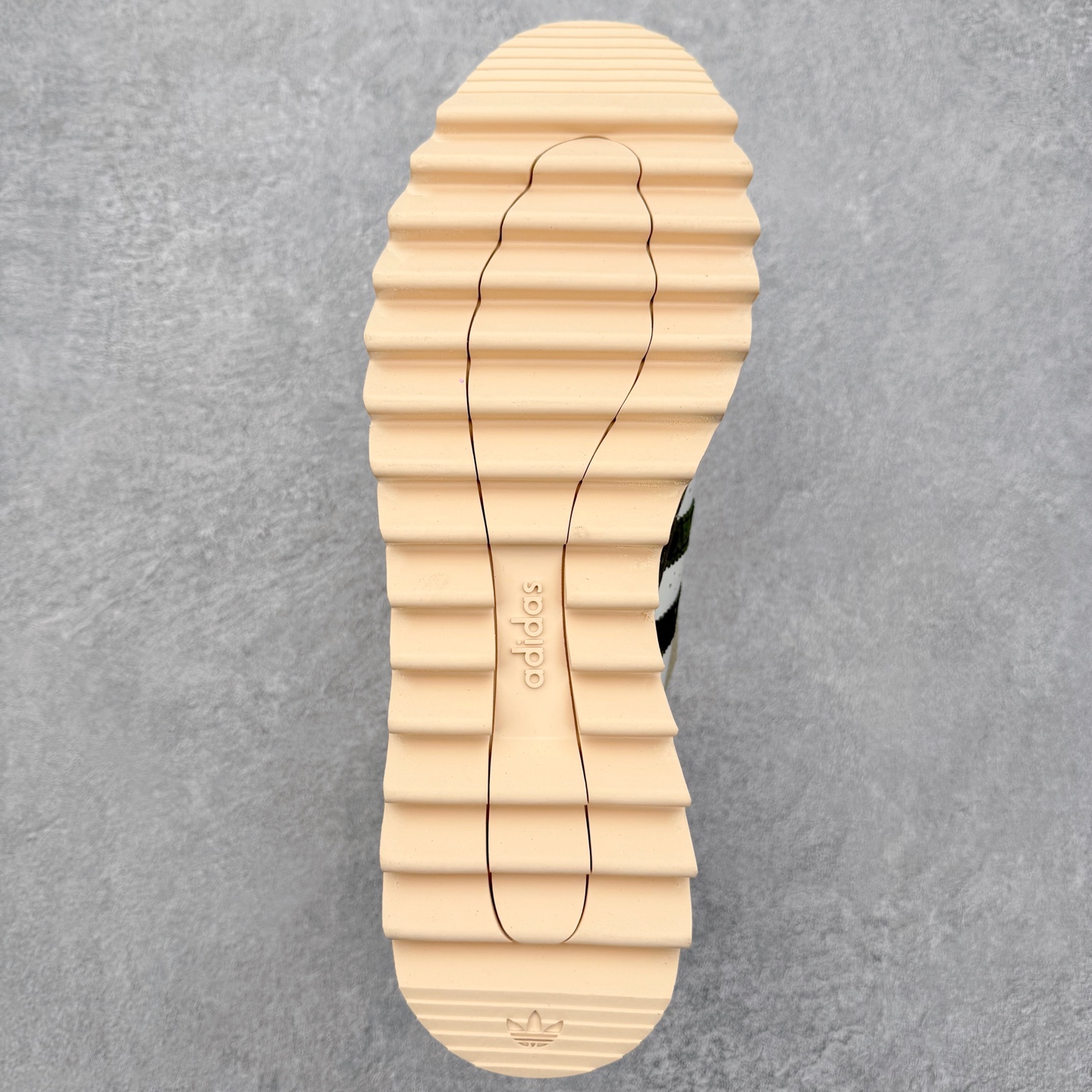 BAPE x CLOT x adidas 三方联名  陈冠希 低筒 复古板鞋 休闲鞋 男鞋 女鞋  白绿  KJ1473