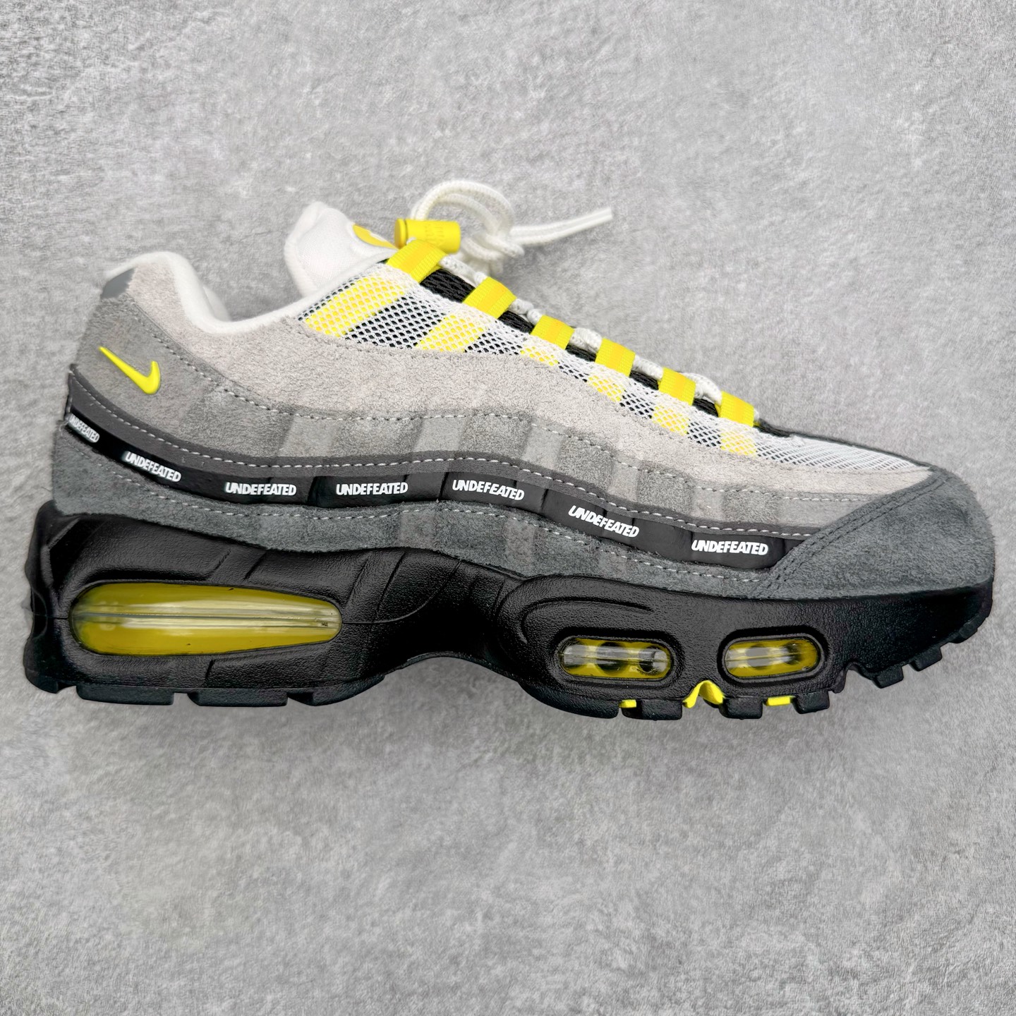 升级最终版UNDEFEATED Nike Air Max 95  低筒 网布防滑 运动鞋 休闲鞋 球鞋 男鞋 波鞋 纽约限定 联名灰绿 IB4523-004 