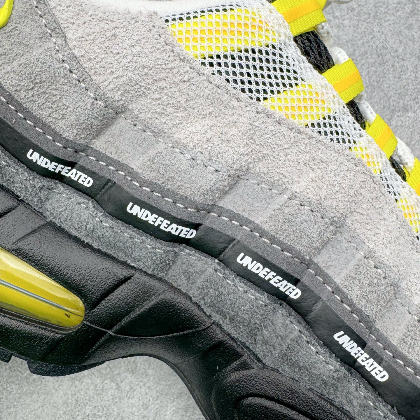 升级最终版UNDEFEATED Nike Air Max 95  低筒 网布防滑 运动鞋 休闲鞋 球鞋 男鞋 波鞋 纽约限定 联名灰绿 IB4523-004 