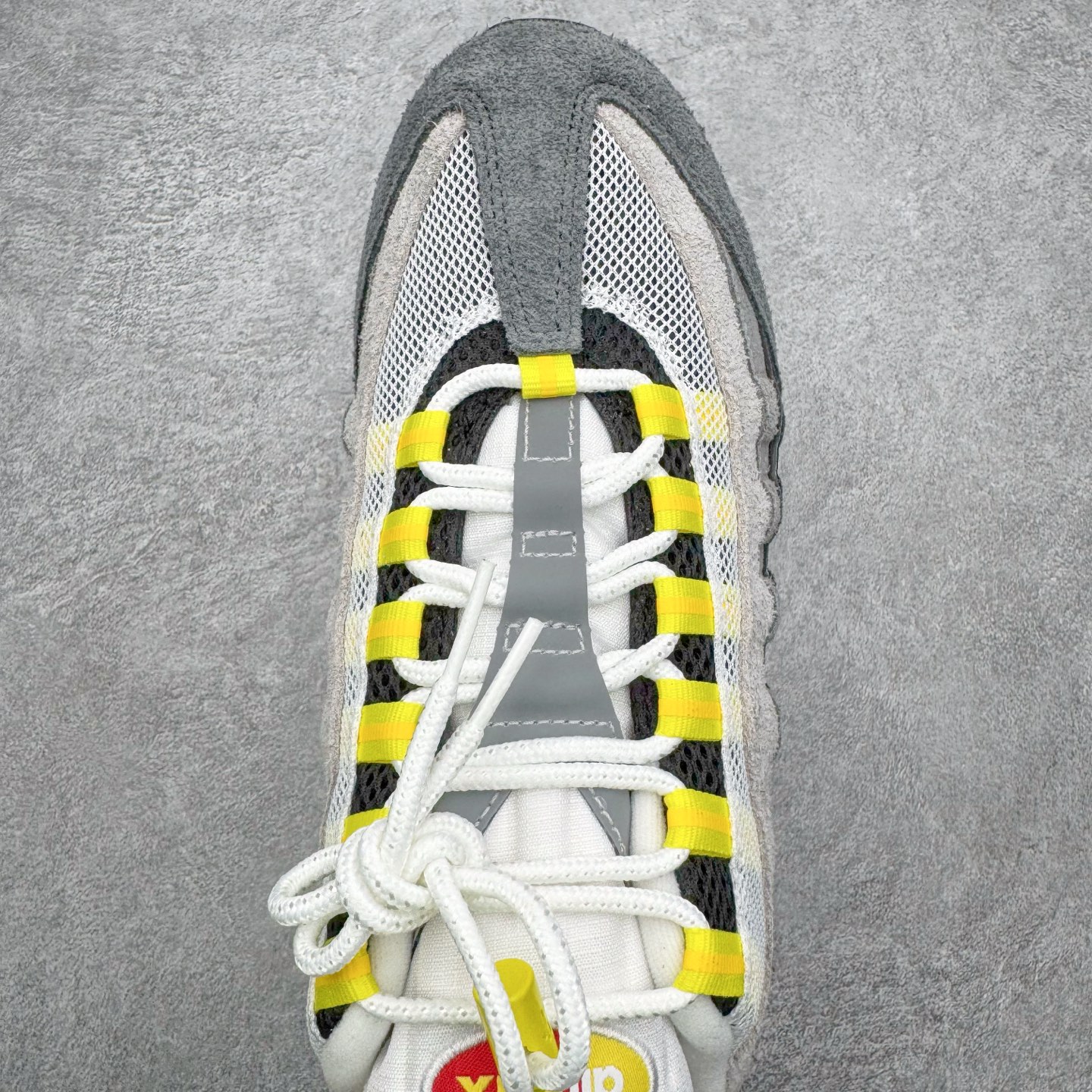 升级最终版UNDEFEATED Nike Air Max 95  低筒 网布防滑 运动鞋 休闲鞋 球鞋 男鞋 波鞋 纽约限定 联名灰绿 IB4523-004 