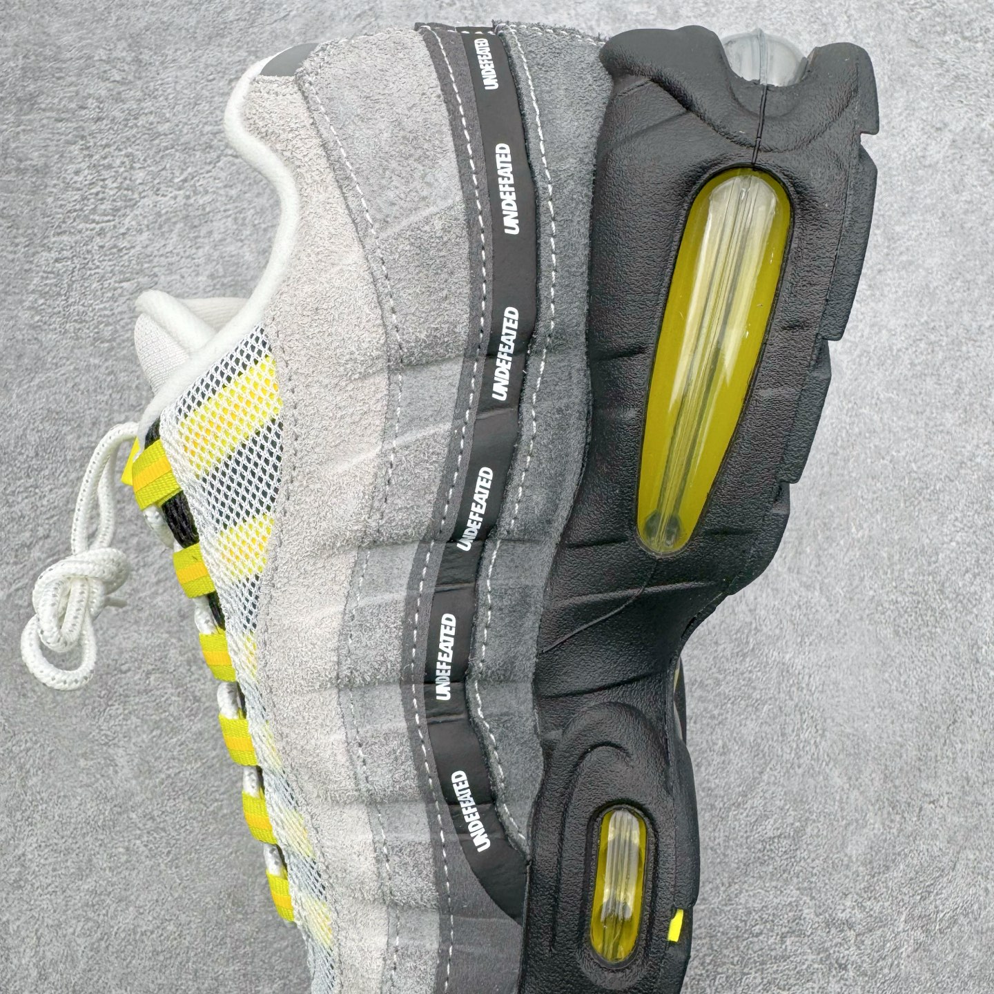 升级最终版UNDEFEATED Nike Air Max 95  低筒 网布防滑 运动鞋 休闲鞋 球鞋 男鞋 波鞋 纽约限定 联名灰绿 IB4523-004 