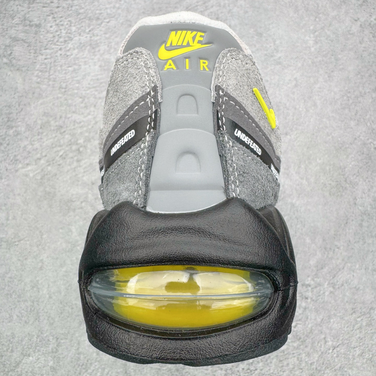 升级最终版UNDEFEATED Nike Air Max 95  低筒 网布防滑 运动鞋 休闲鞋 球鞋 男鞋 波鞋 纽约限定 联名灰绿 IB4523-004 