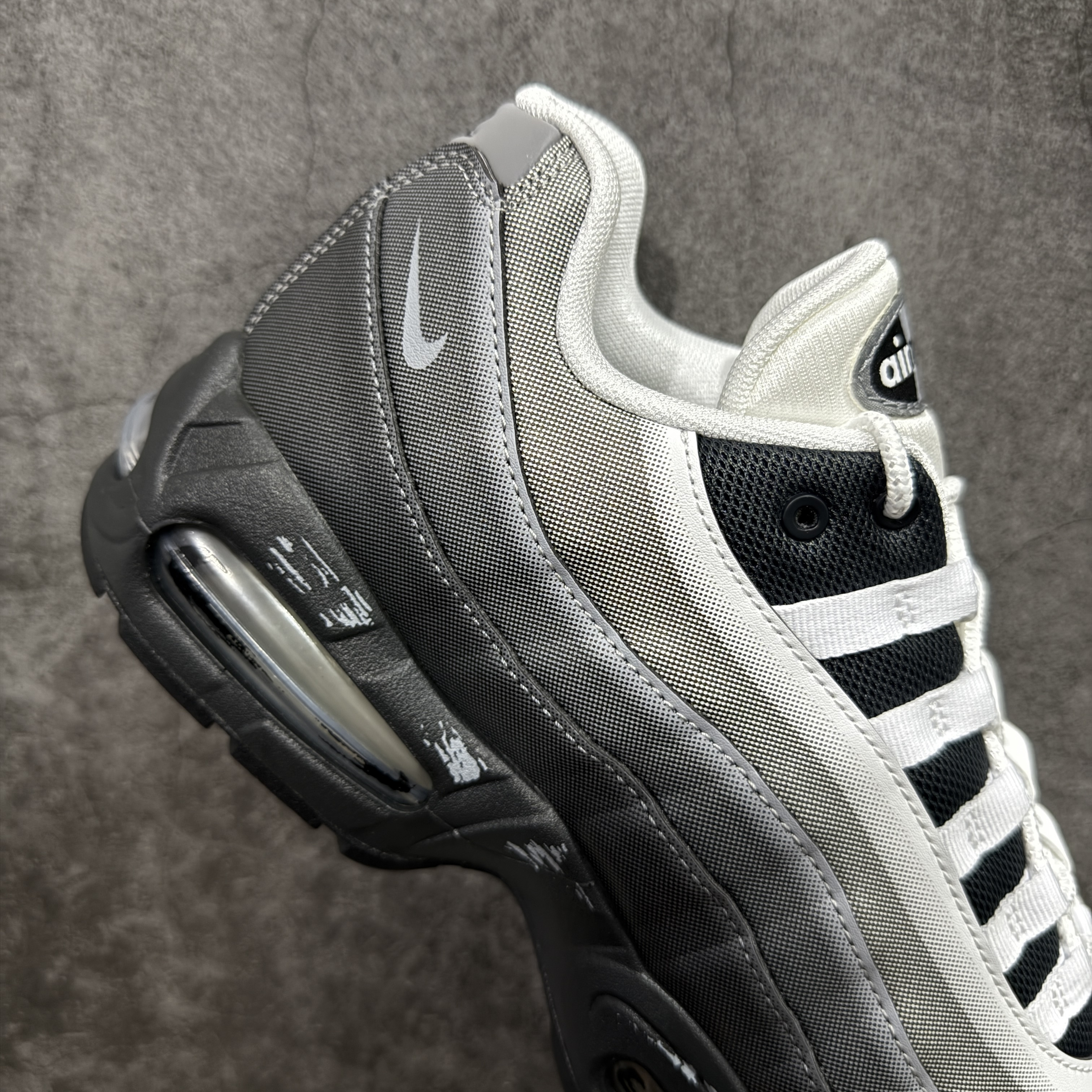 升级最终版UNDEFEATED Nike Air Max 95  Yu-Gi-Oh 低筒 网布防滑 运动鞋 休闲鞋 球鞋 男鞋 波鞋 魔兽世界 尤尼奇联名款 II7404-100