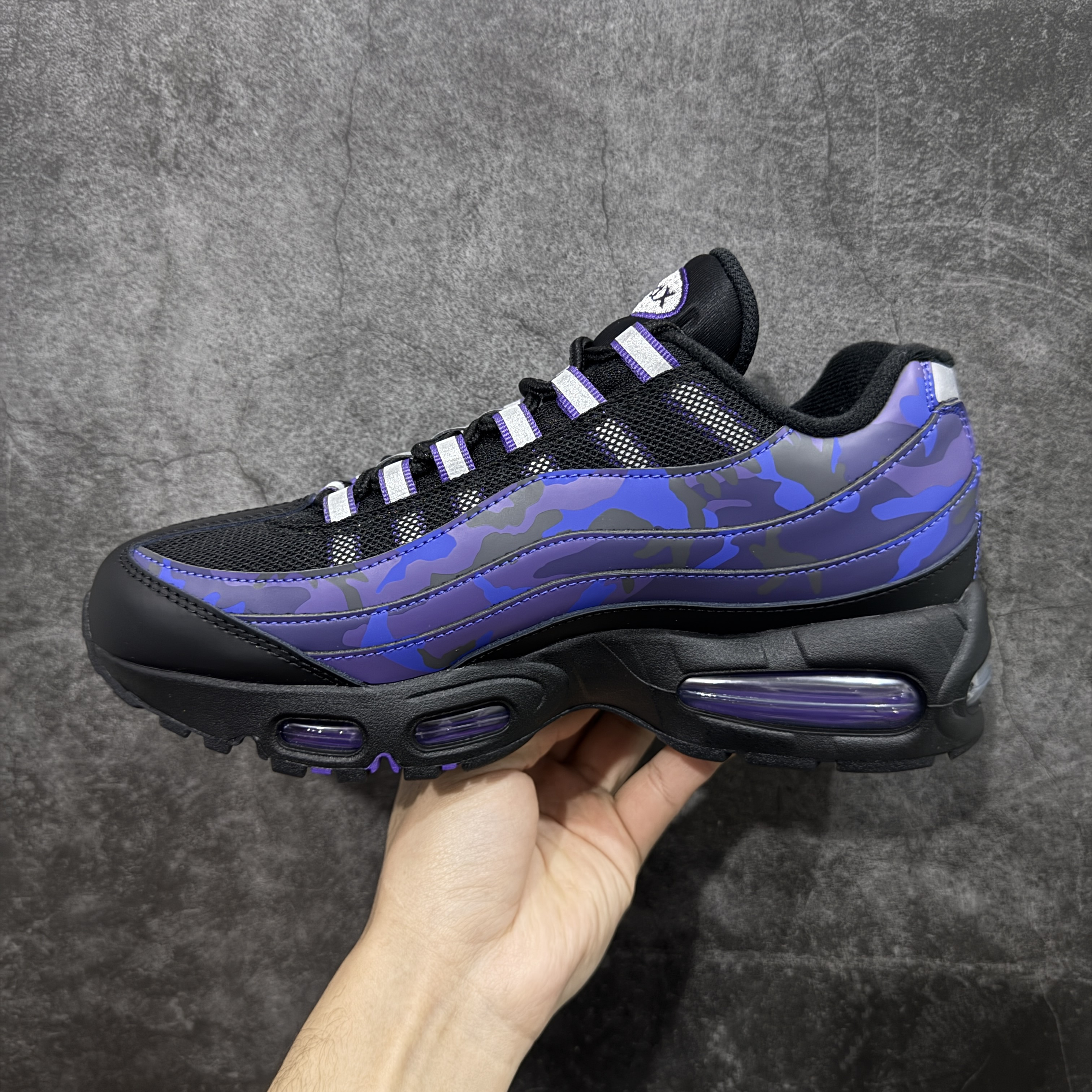 升级最终版UNDEFEATED Nike Air Max 95 低筒 网布防滑 运动鞋 休闲鞋 球鞋 男鞋 波鞋 迷彩黑紫  HQ1973-500