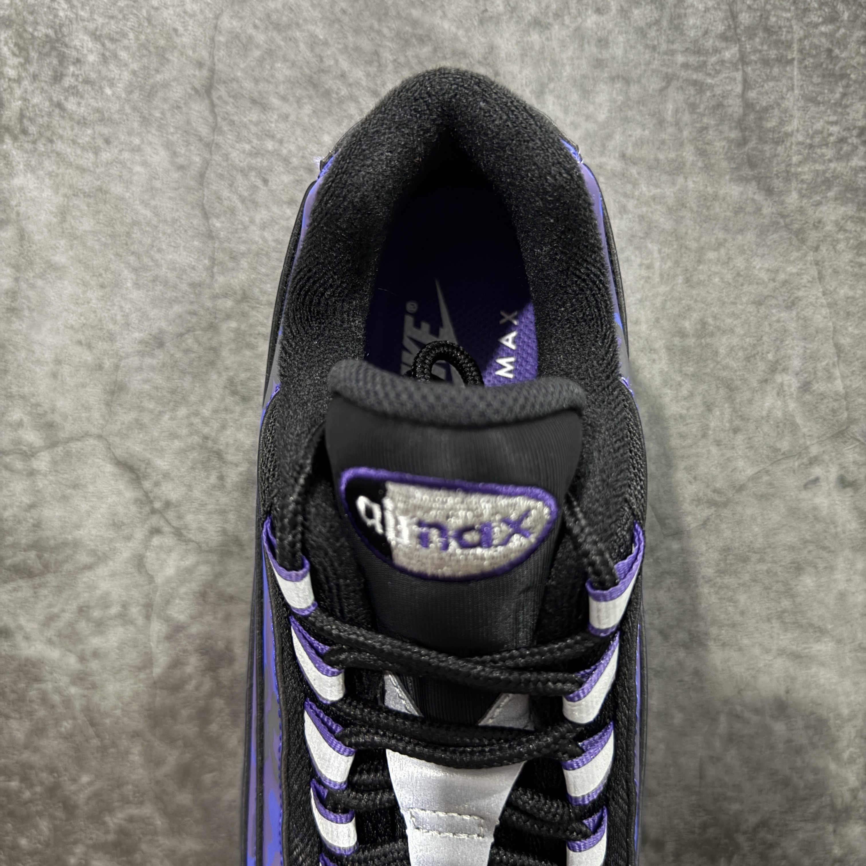 升级最终版UNDEFEATED Nike Air Max 95 低筒 网布防滑 运动鞋 休闲鞋 球鞋 男鞋 波鞋 迷彩黑紫  HQ1973-500