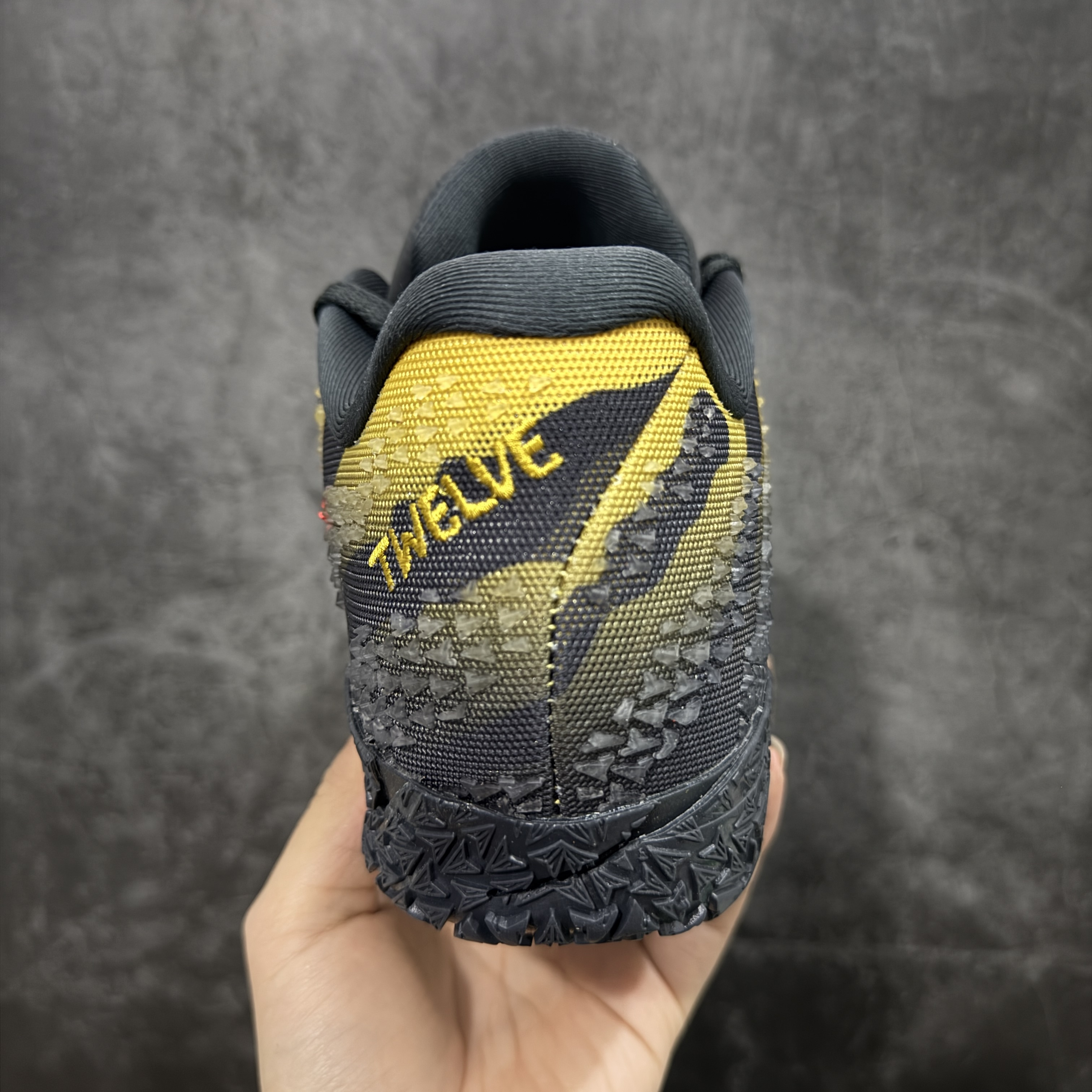 XO Nike Zoom JA3 三代 低筒 前後氣墊 耐磨透氣 實戰籃球鞋 波鞋 球鞋 男鞋 波鞋  炭灰色 IU7240-001