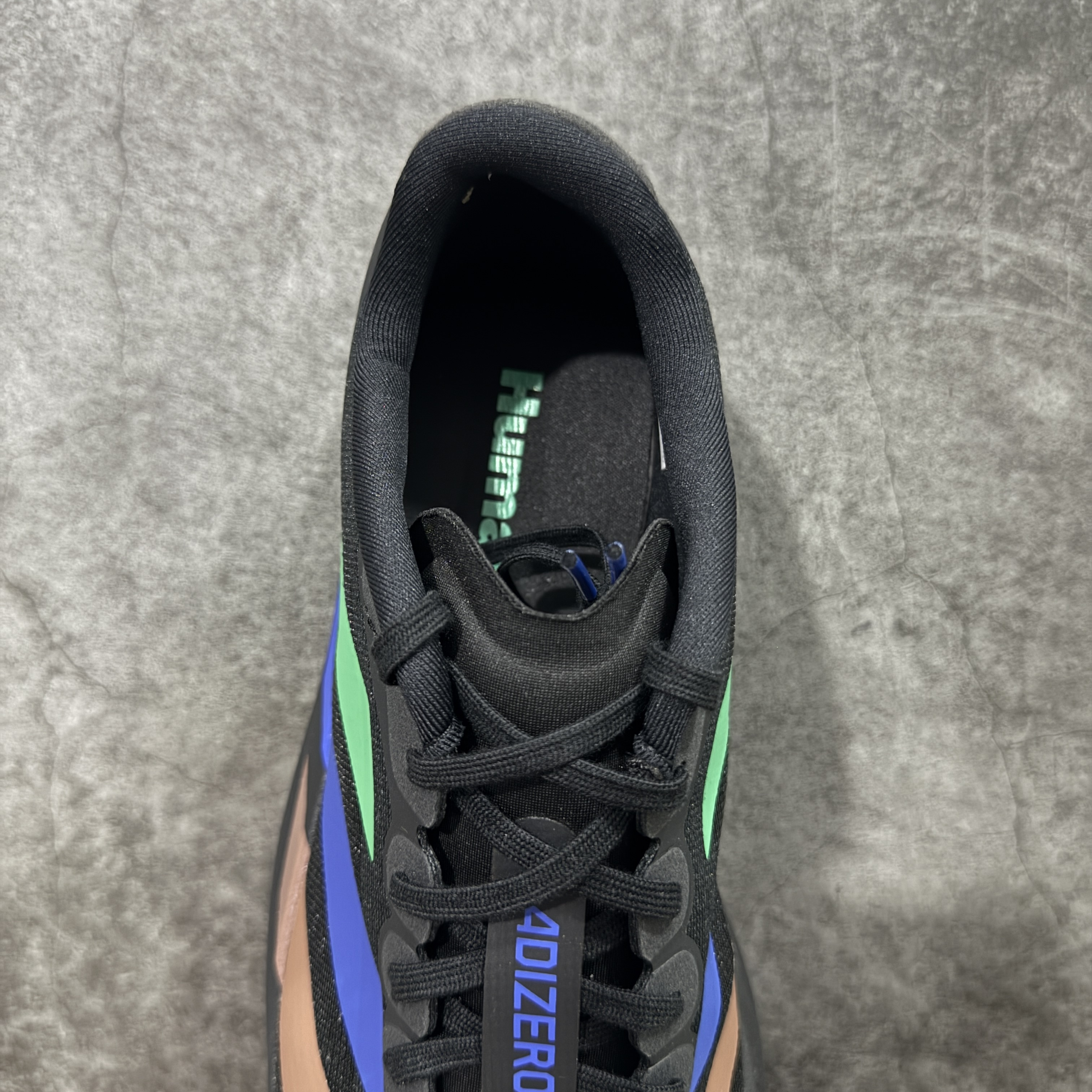 内置碳板 Adidas Adizero Evo SL 低筒 舒适百搭 防滑耐磨 马拉松 训练竞速 跑步鞋 女款 男款 波鞋 黑色绿蓝棕 KI3392