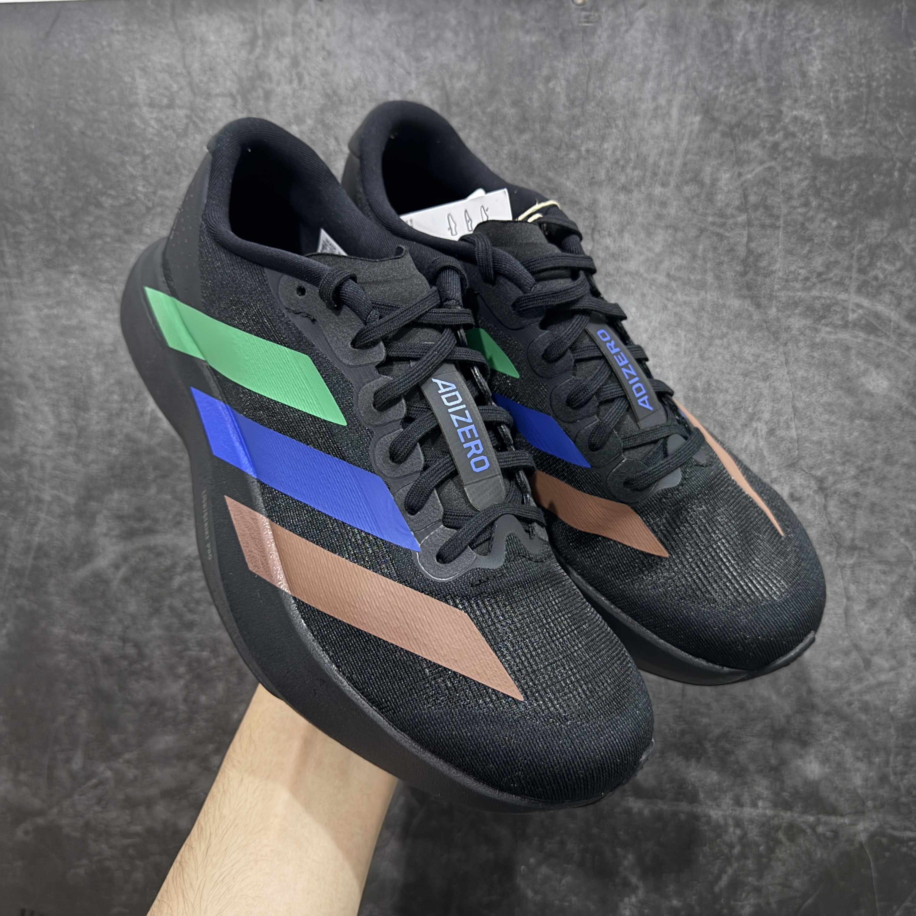 内置碳板 Adidas Adizero Evo SL 低筒 舒适百搭 防滑耐磨 马拉松 训练竞速 跑步鞋 女款 男款 波鞋 黑色绿蓝棕 KI3392