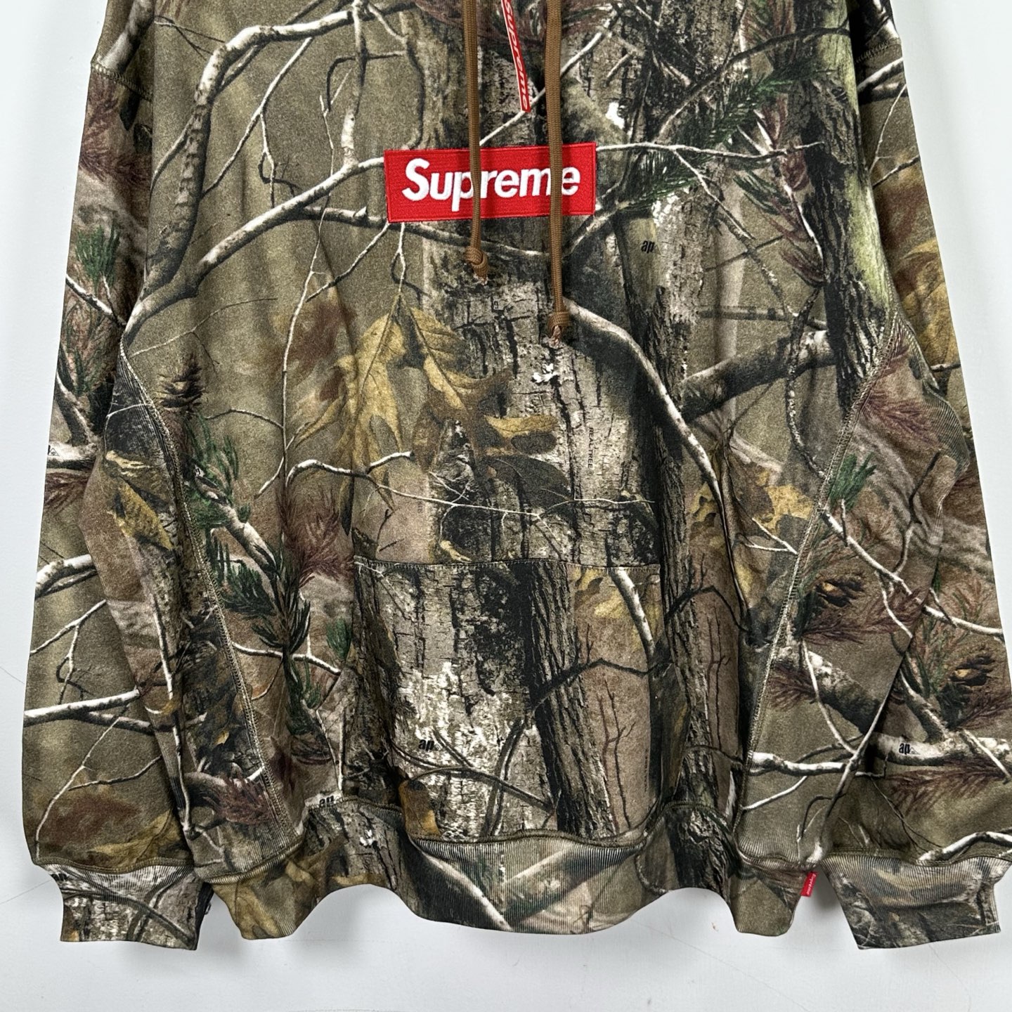 Supreme FW25 WEEK15 Box Logo Hooded Sweatshirt 刺绣标志 logo 袋鼠口 连帽 加绒 卫衣 男女同款 