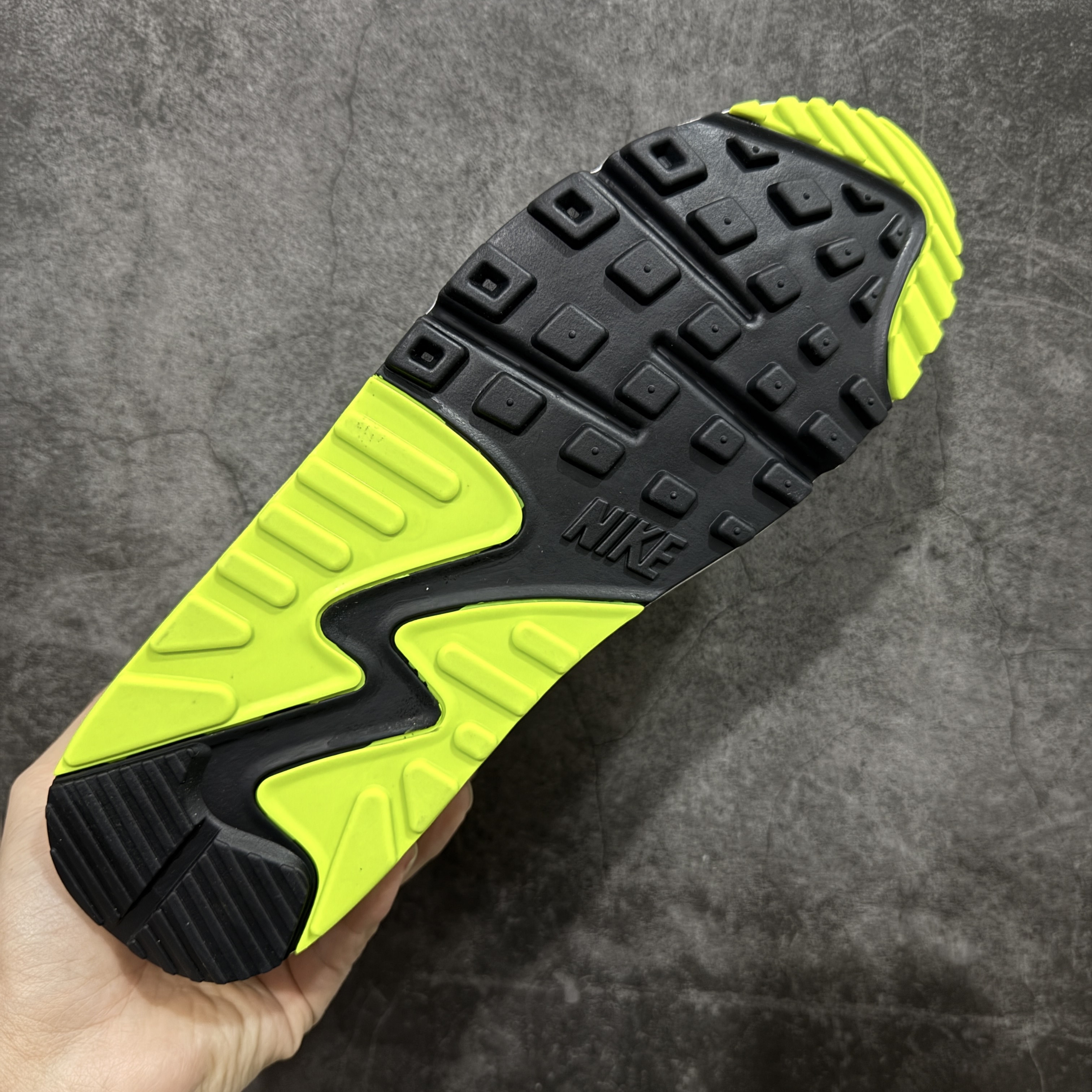 Nike Air Max 90 低筒 复古 网布防滑 运动鞋 休闲鞋 球鞋 男鞋 波鞋 白黄 CD0881-103