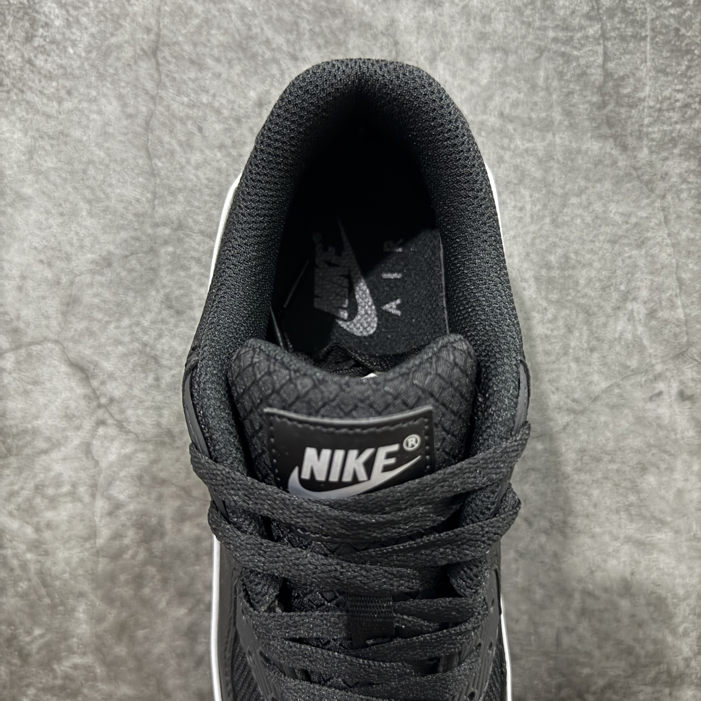 Nike Air Max 90 低筒 复古 网布防滑 运动鞋 休闲鞋 球鞋 男鞋 波鞋 黑白 A5616730-012