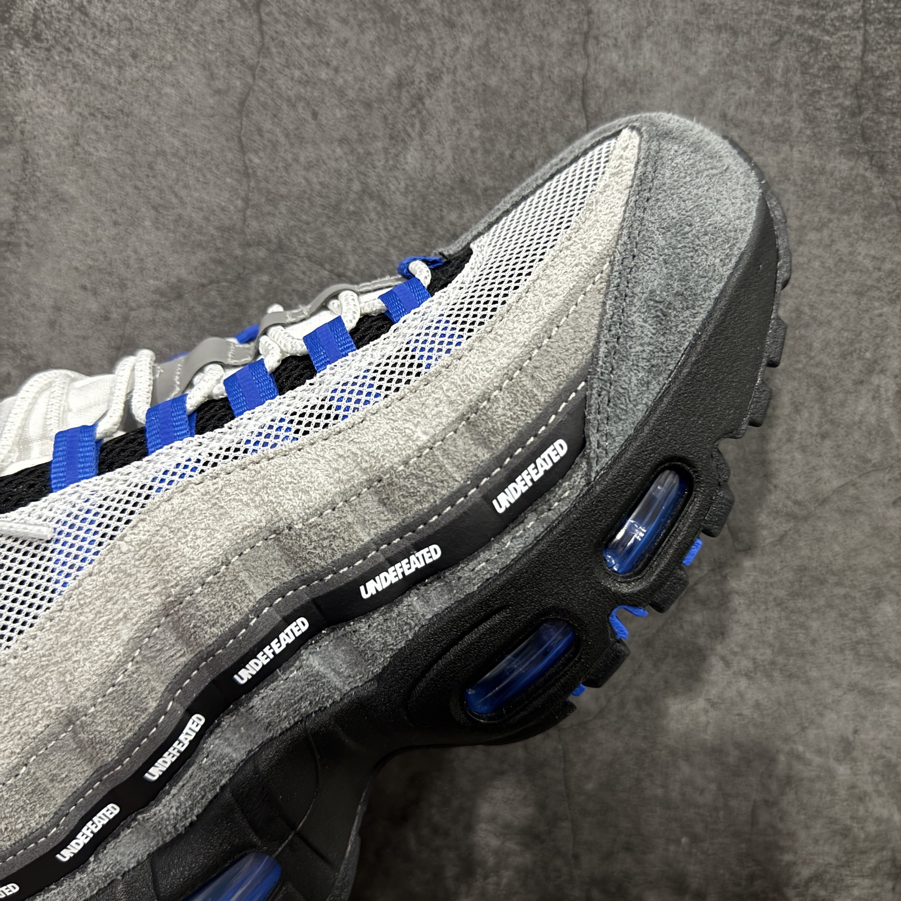 升级最终版UNDEFEATED Nike Air Max 95 低筒 网布防滑 运动鞋 休闲鞋 球鞋 男鞋 波鞋 灰蓝 IB4523-001